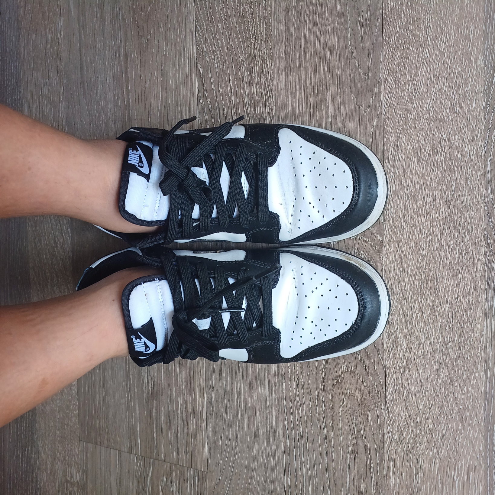 Nike Dunk Low Retro Black 착용 스타일 - 2