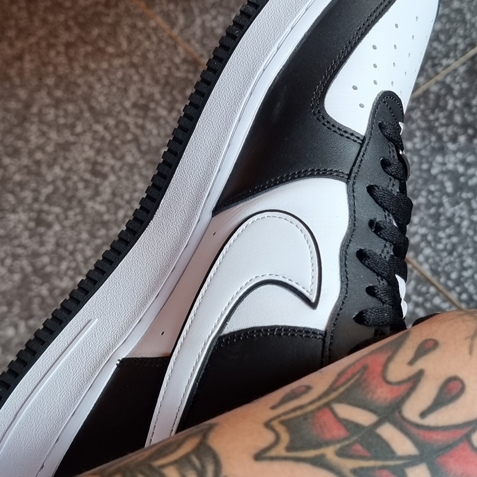 Nike Air Force 1 '07 Black White 착용 스타일
