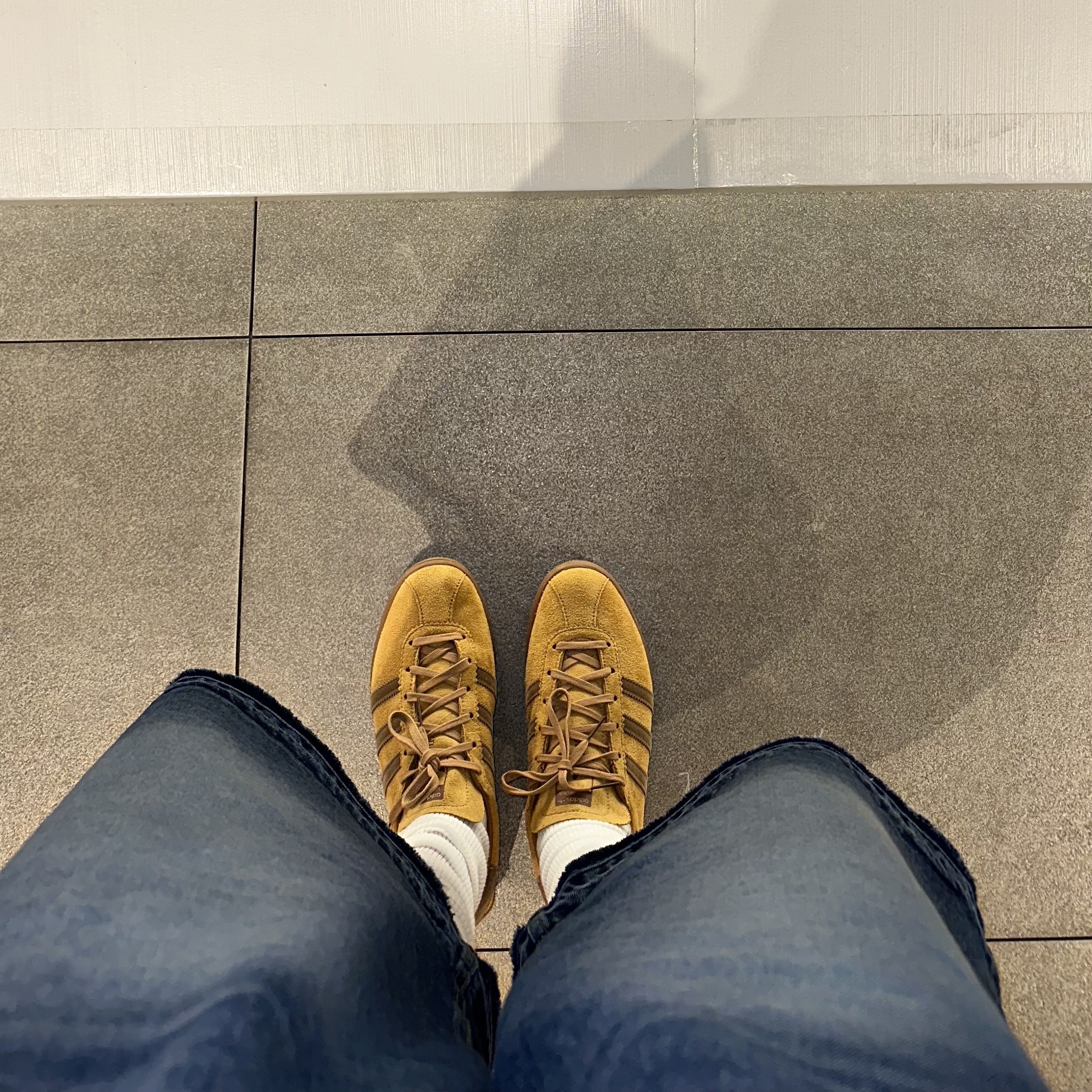 Adidas Tobacco Gruen Mesa Brown Desert 착용 스타일