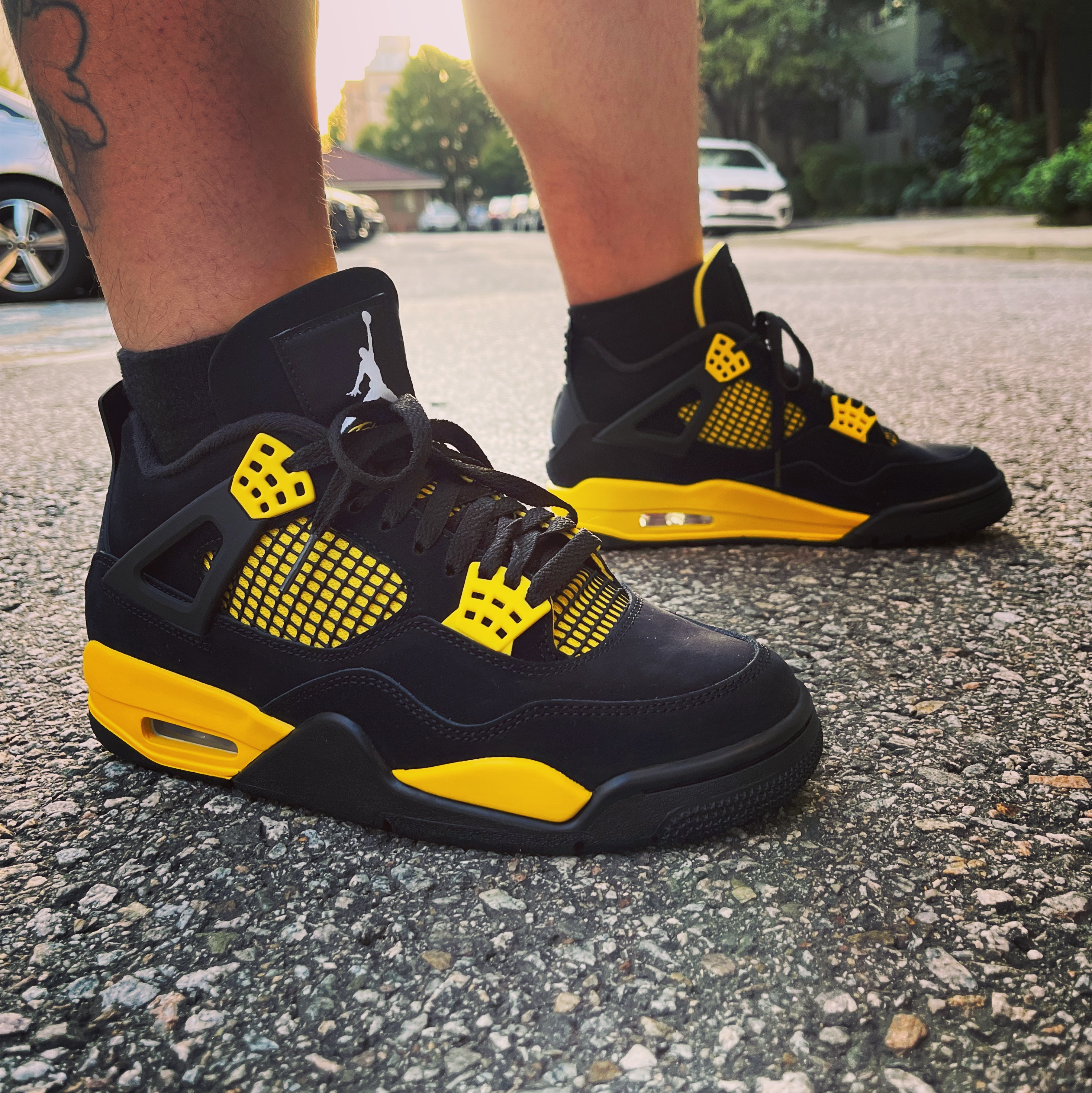 Jordan 4 Retro Thunder 2023 착용 스타일