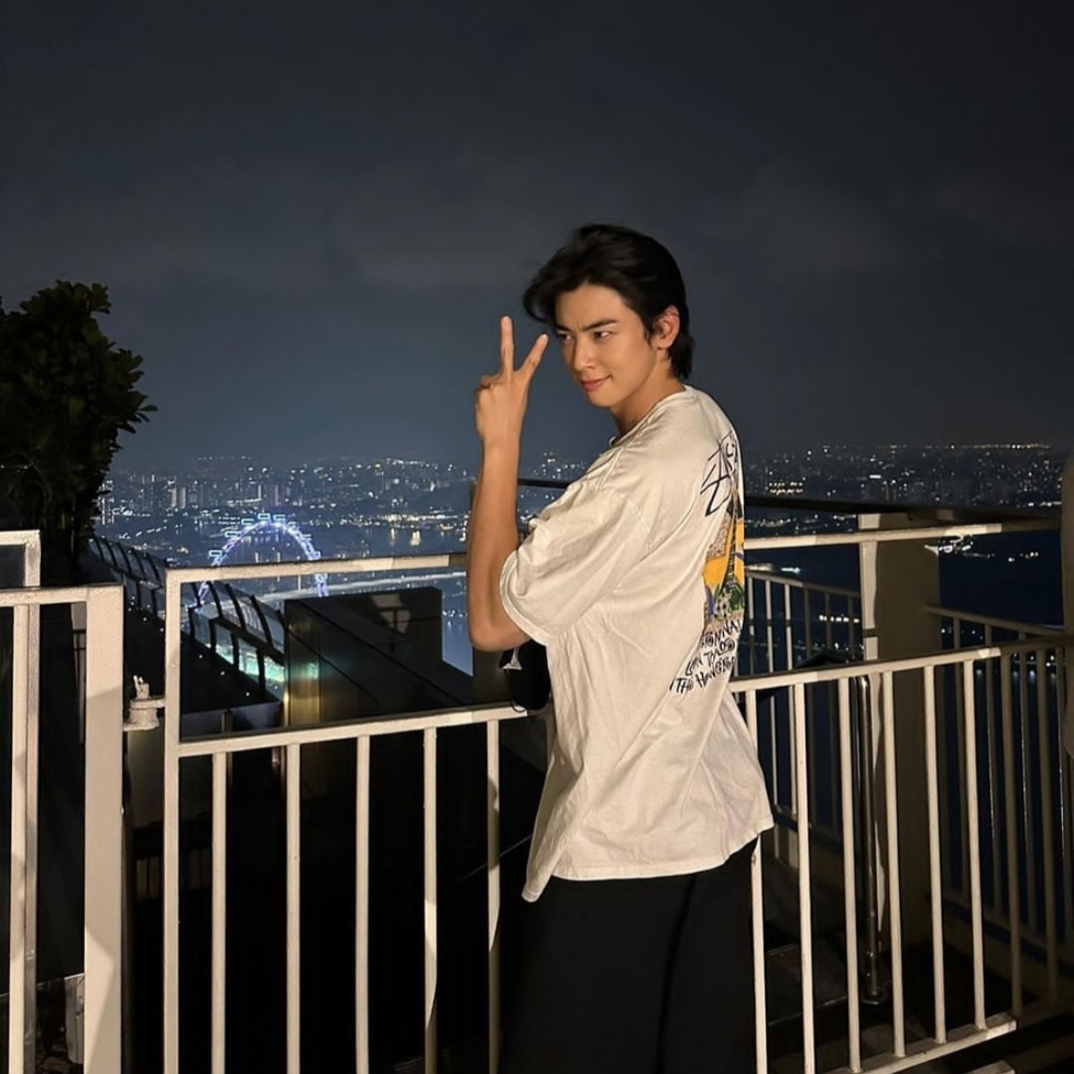 Stussy Sphinx T-shirt White 착용 스타일 - 1