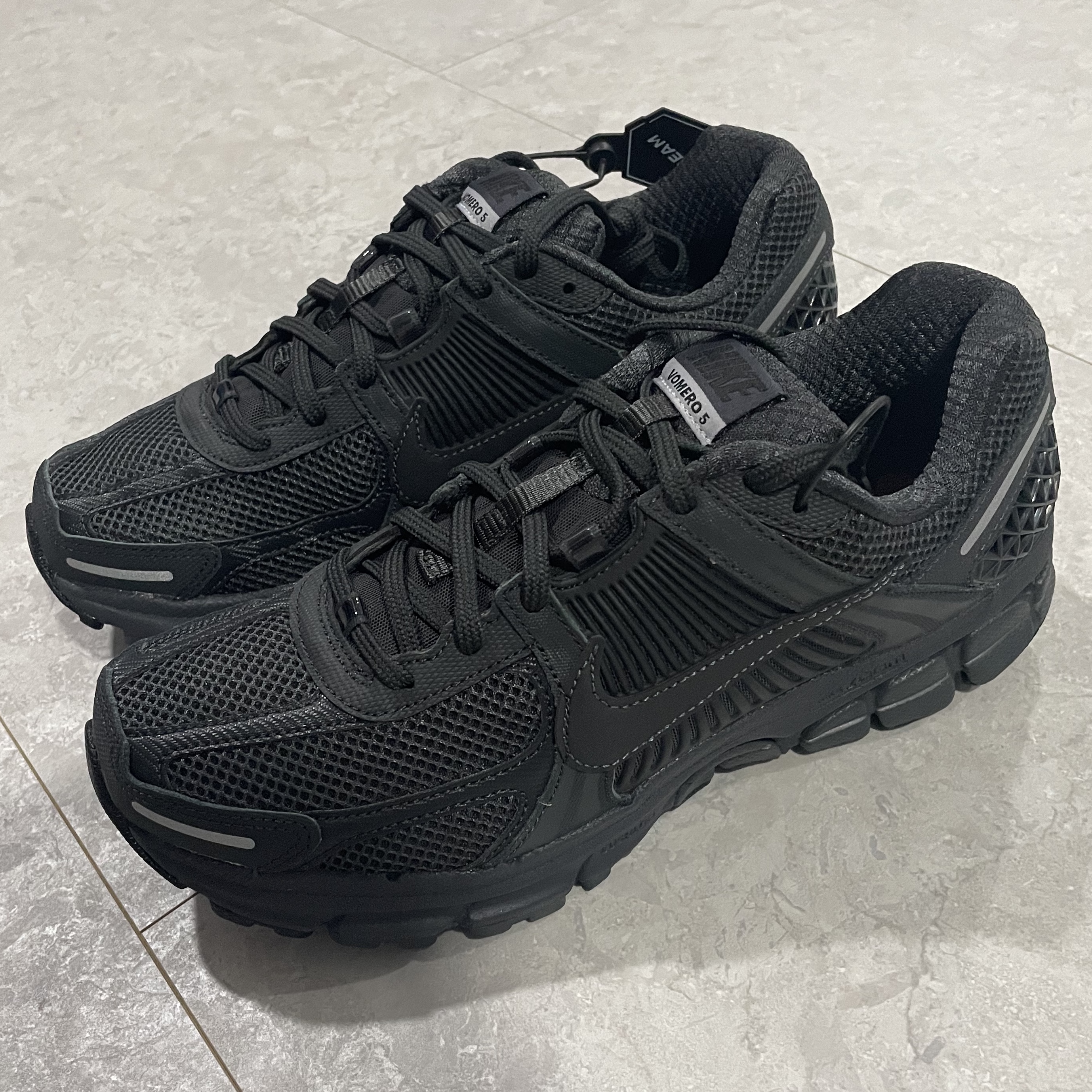 Nike Zoom Vomero 5 SP Anthracite 2023 착용 스타일