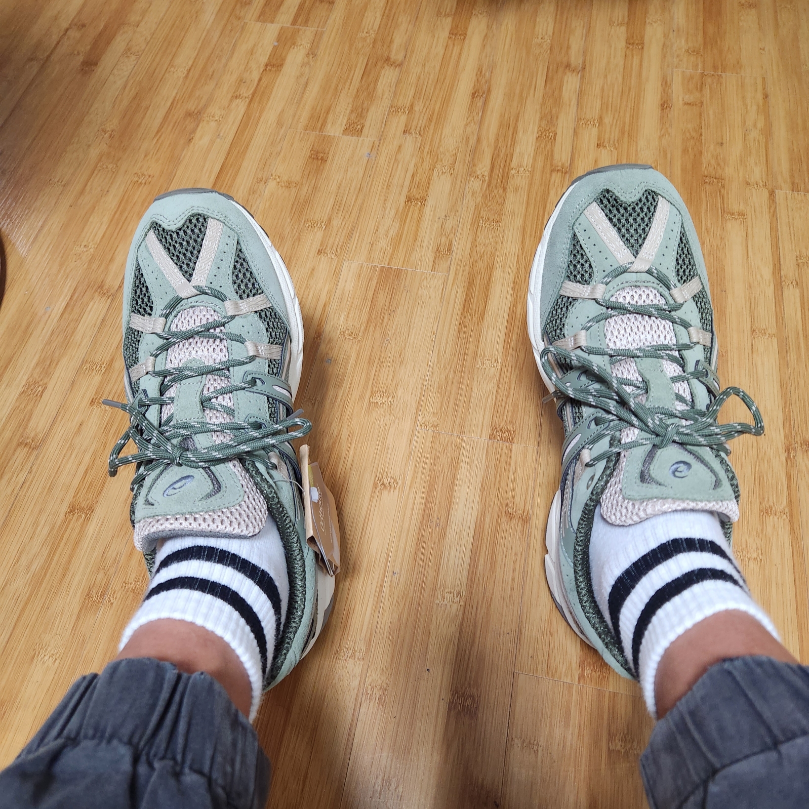 Asics Gel-Sonoma 15-50 Mantle Green Lichen Green 착용 스타일