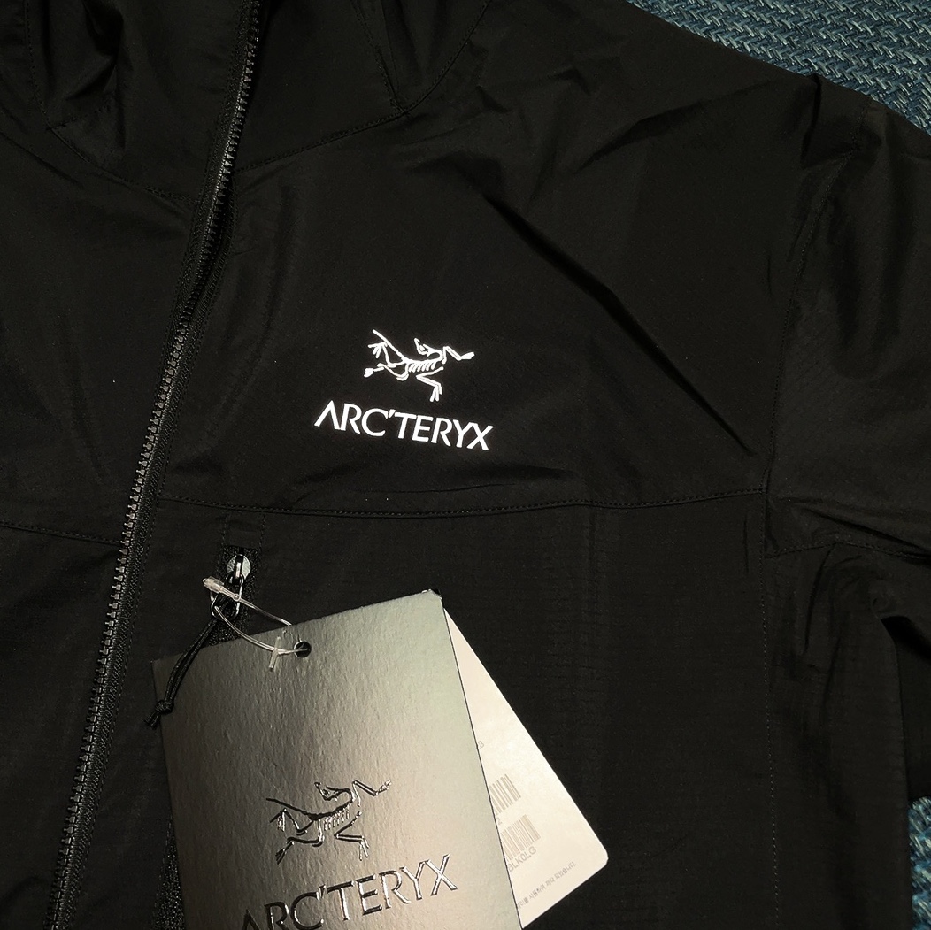 (W) Arc'teryx Squamish Hoody Black 착용 스타일