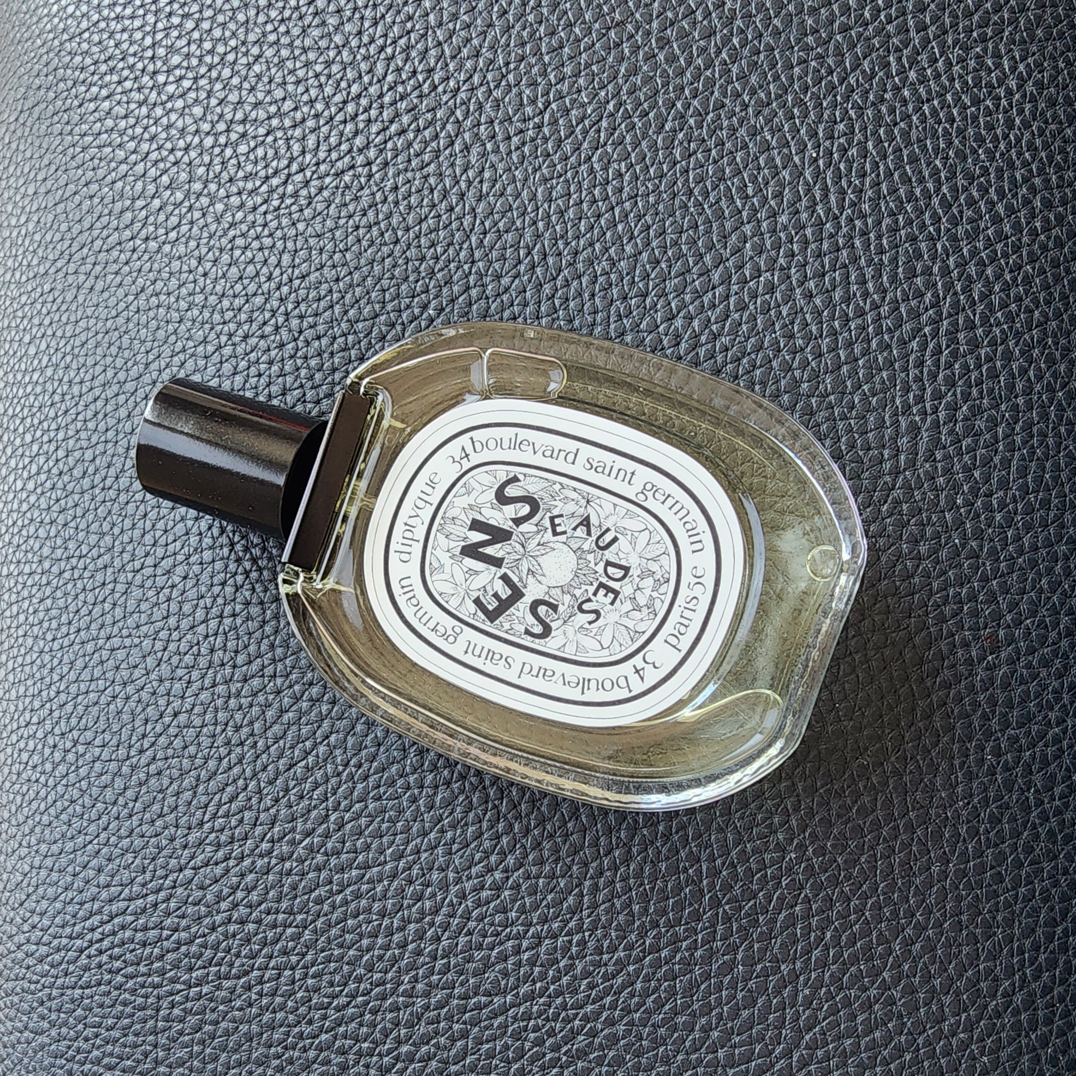 Diptyque Eau Des Sens Eau De Toilette 100ml 착용 스타일
