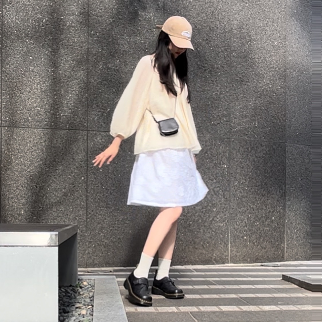 Dr. Martens x A-Cold-Wall 1461 Bex Low Black, Emis New Logo Pigment Ball Cap Brown 착용 스타일 - 1