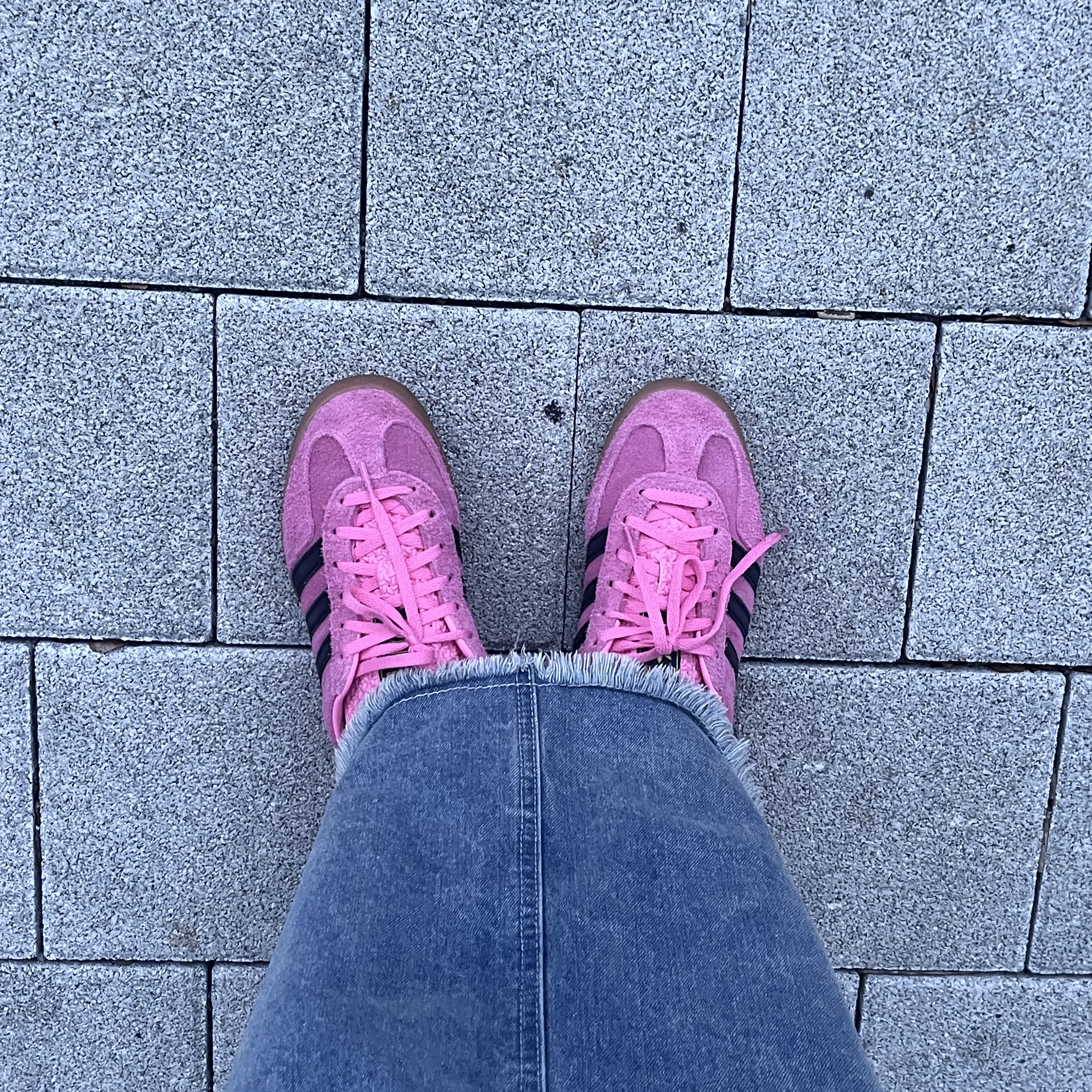 (W) Adidas Gazelle Indoor Bliss Pink 착용 스타일