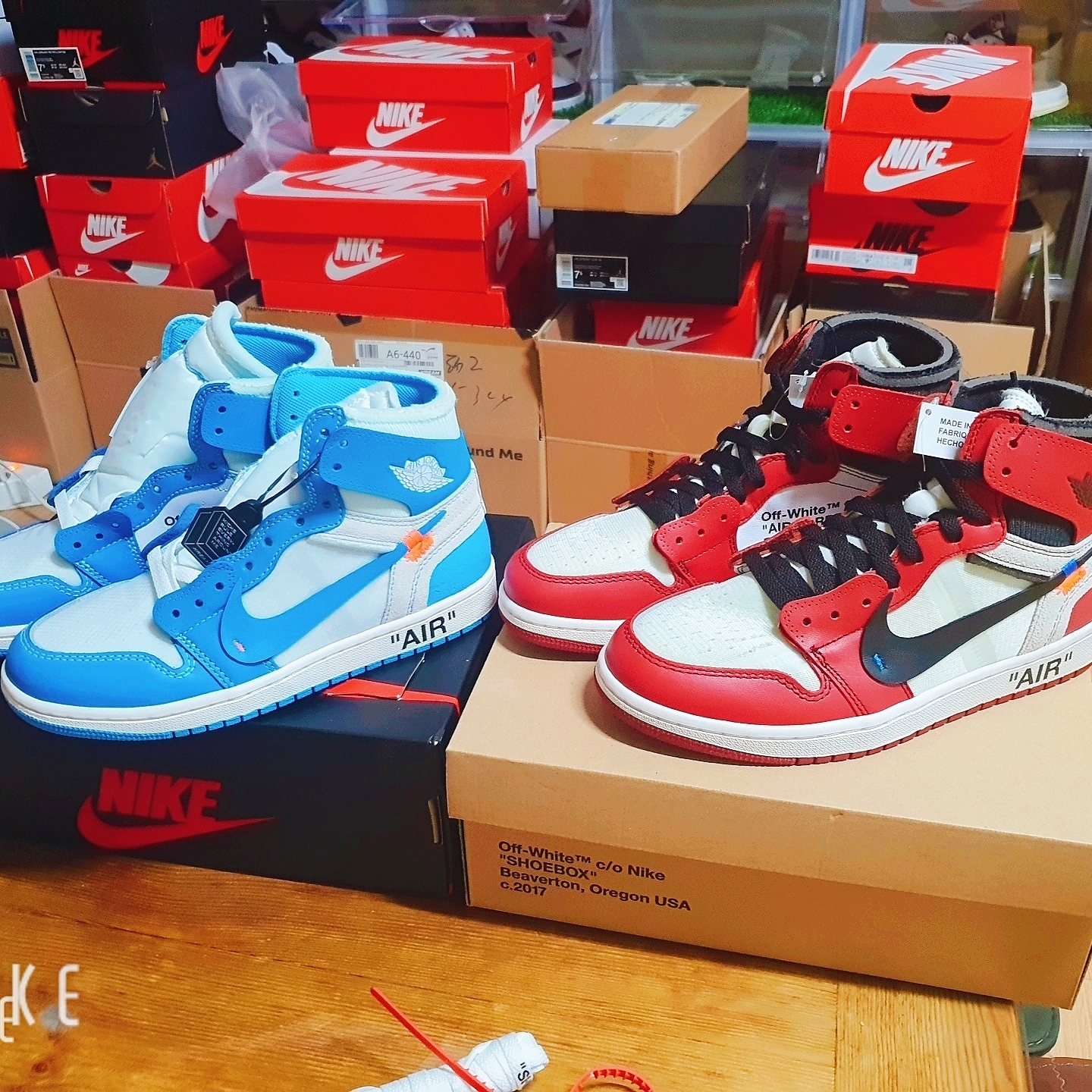 Jordan 1 x Off-White Retro High Chicago The Ten, Jordan 1 x Off-White Retro High University Blue 착용 스타일 - 5