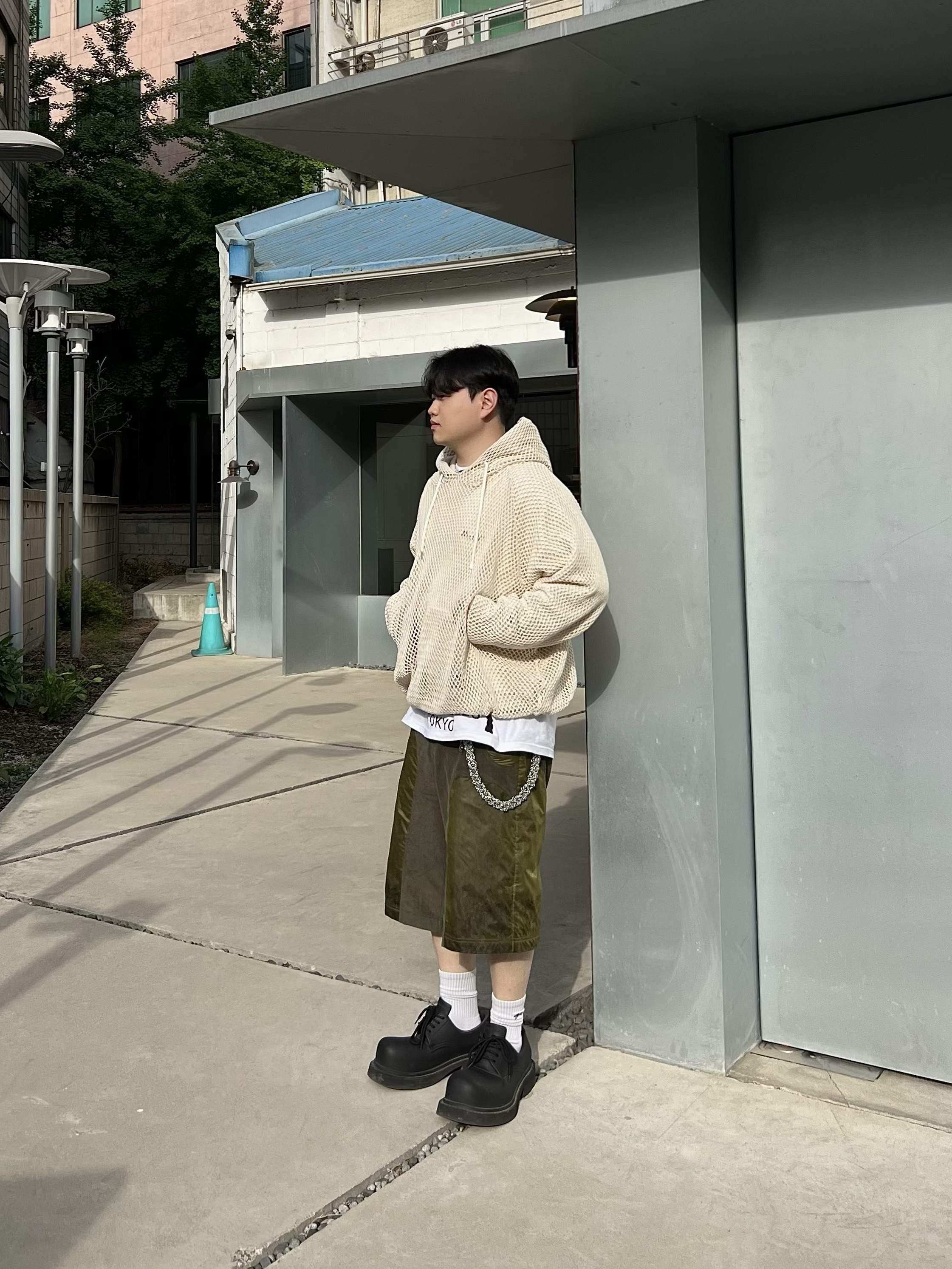 Balenciaga Steroid Derby Black, Undermycar Leachianus Multiple Tangles Double Logo Chain Down Blue - 23SS 착용 스타일 - 1
