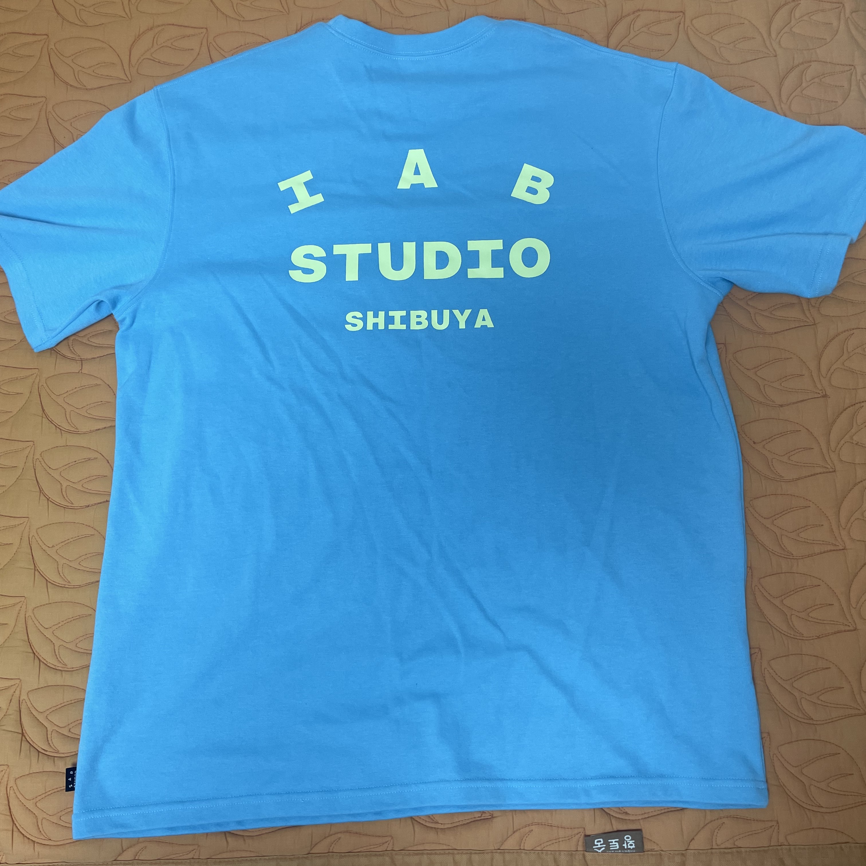 IAB Studio T-Shirt Soda - Shibuya Exclusive 착용 스타일 - 2