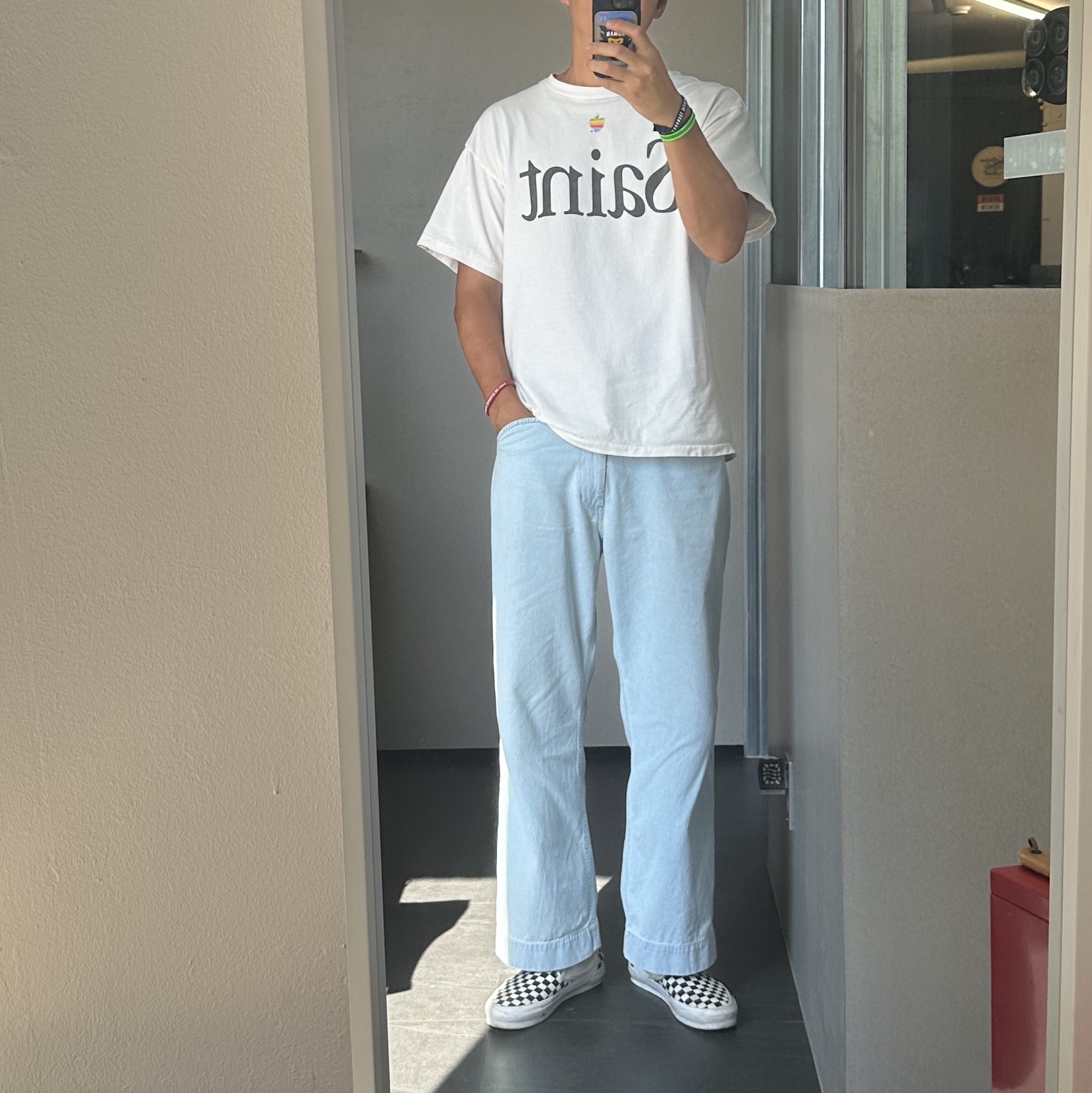 Vans Vault OG Classic Slip-On Checkerboard, Saint Mxxxxxx Heart Saint T-Shirt White - 23AW 착용 스타일