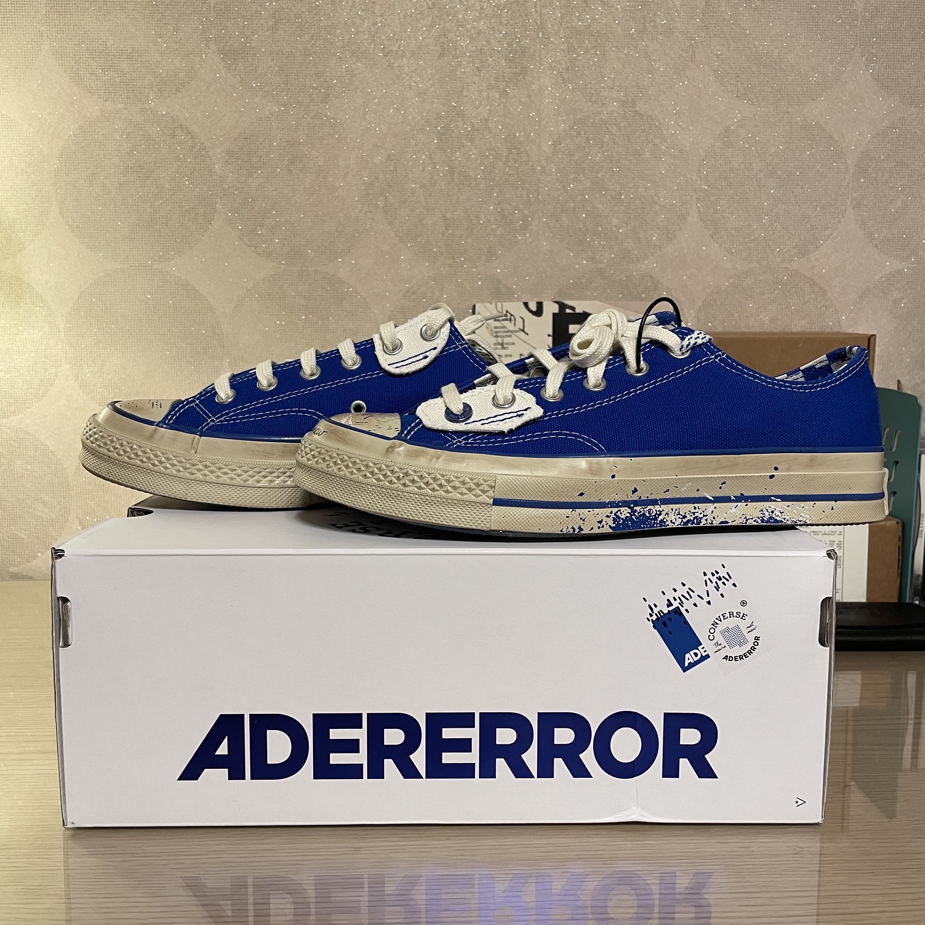 Converse x Ader Error Chuck 70 Ox Imperial Blue 착용 스타일 - 2