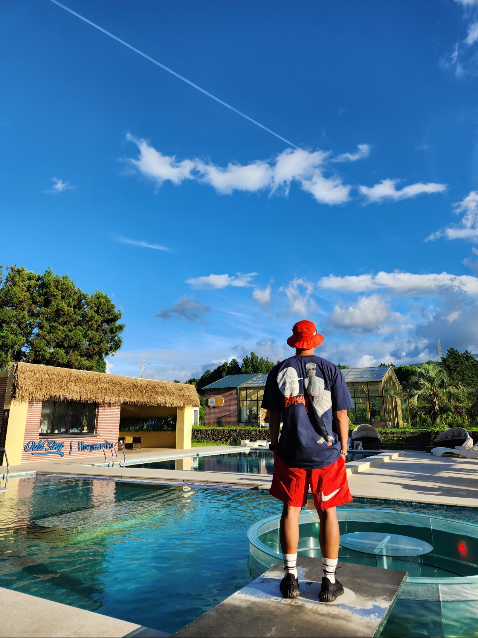 Nike x Stussy Bucket Hat Habanero Red, Stussy Skate Tough T-Shirt Navy 착용 스타일