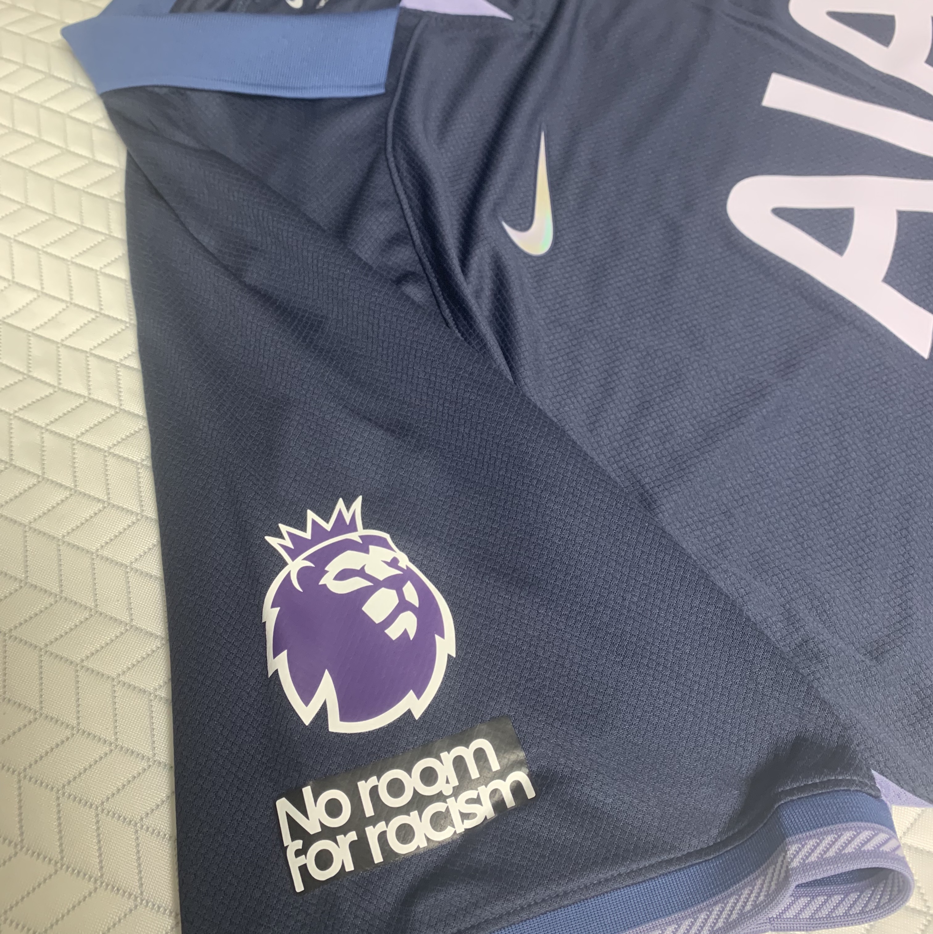 Nike Tottenham Hotspur 2023/24 Dri-Fit Stadium Away Jersey Mystic Navy (Non Marking Ver.) 착용 스타일 - 2