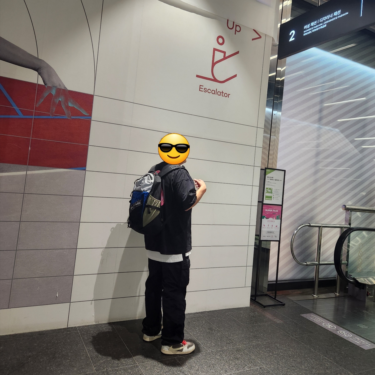 Supreme Backpack Blue - 23FW, Stussy Popsicle T-Shirt Black 착용 스타일 - 1