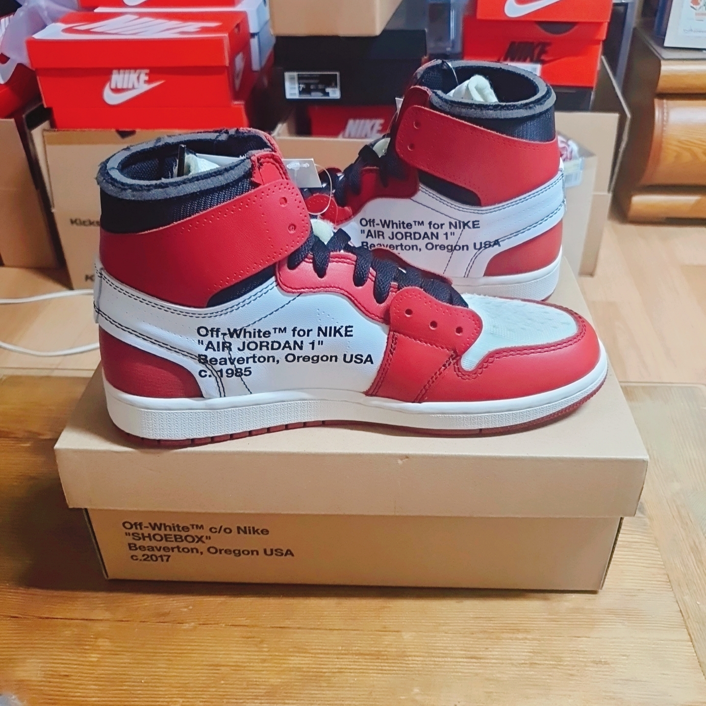 Jordan 1 x Off-White Retro High Chicago The Ten, Jordan 1 x Off-White Retro High University Blue 착용 스타일 - 2