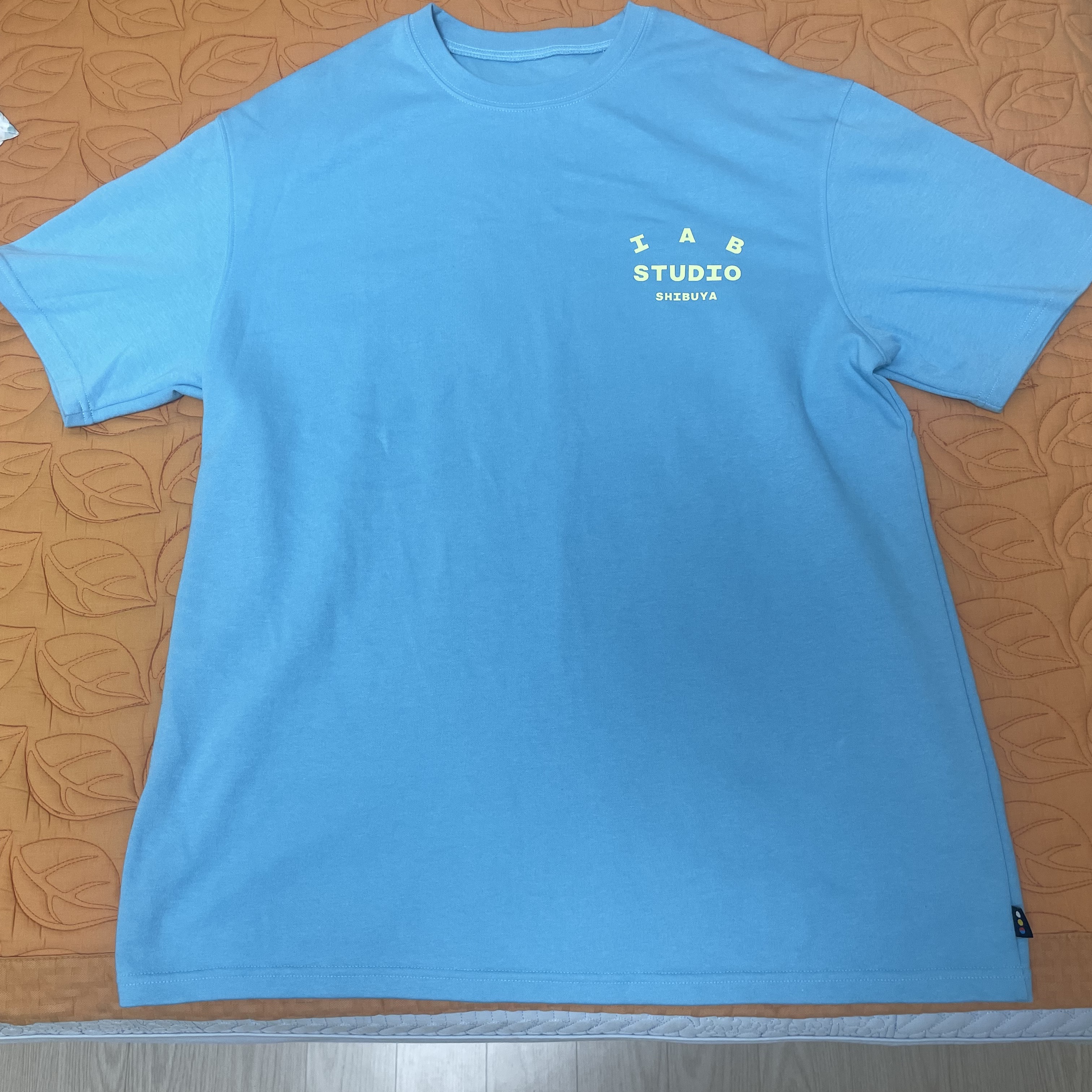IAB Studio T-Shirt Soda - Shibuya Exclusive 착용 스타일 - 1