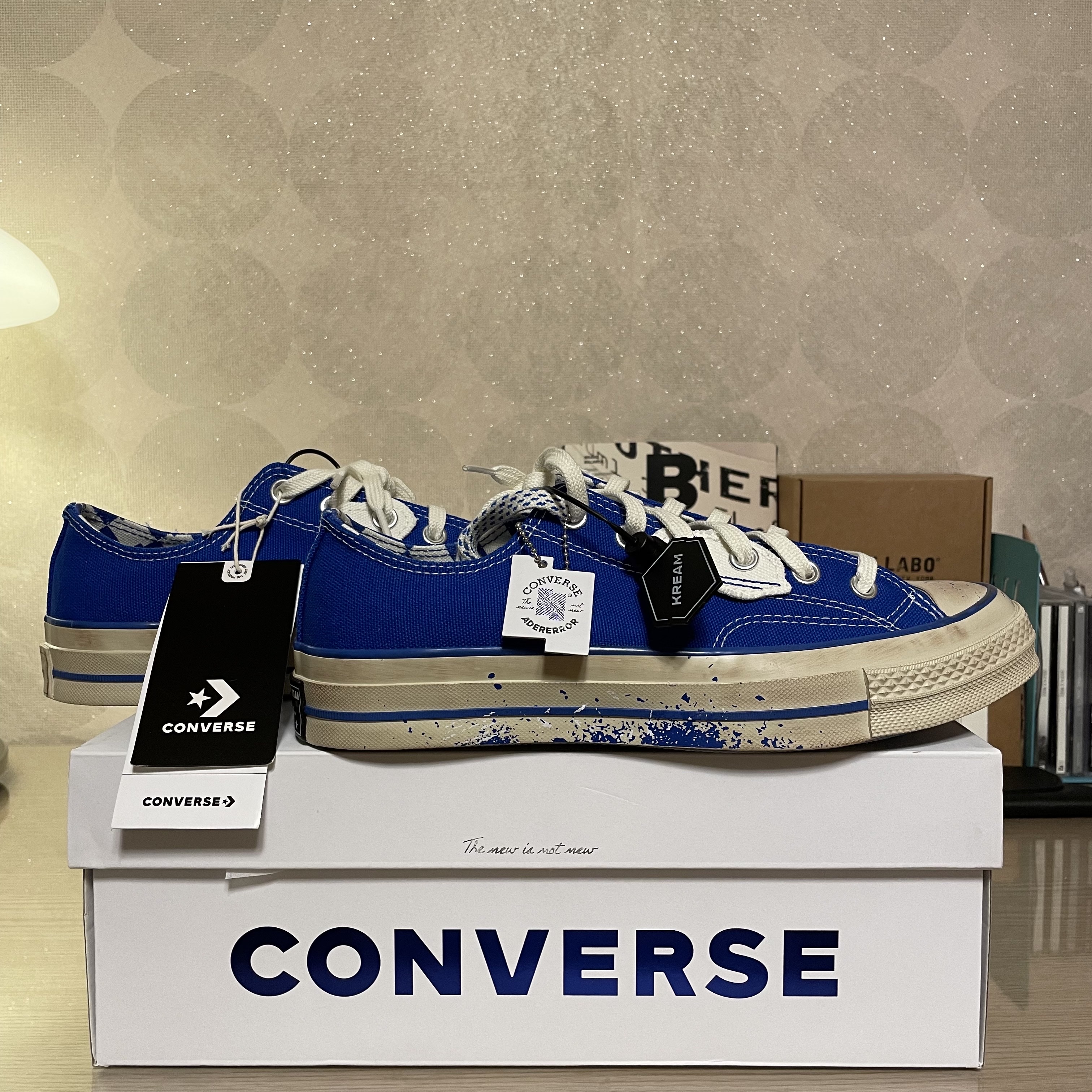 Converse x Ader Error Chuck 70 Ox Imperial Blue 착용 스타일 - 1