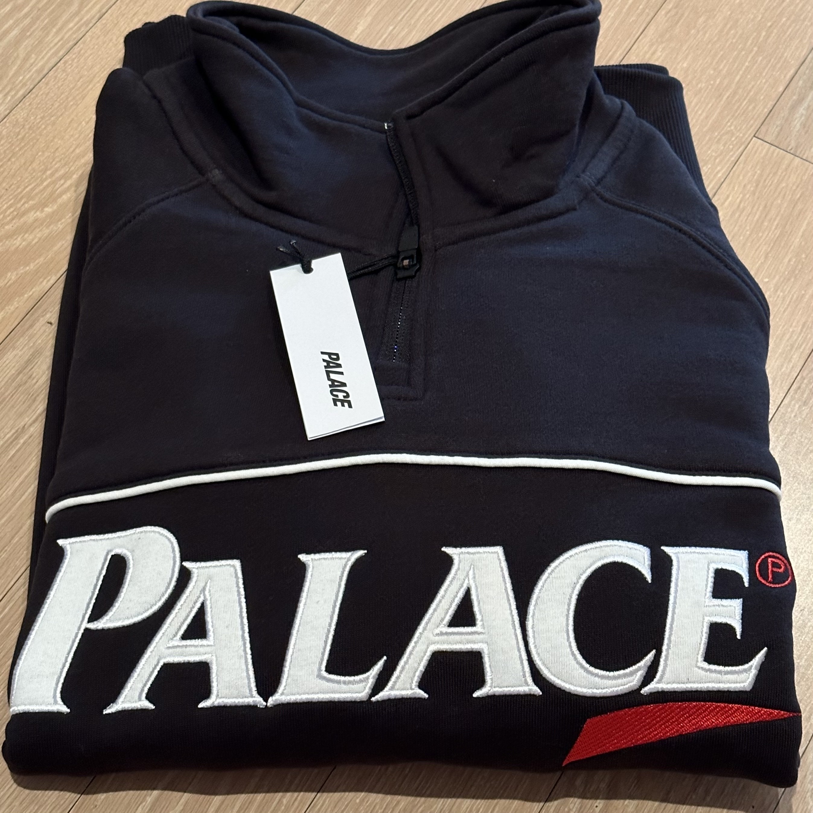 Palace Par 1/4 Zip Funnel Black - 23FW 착용 스타일