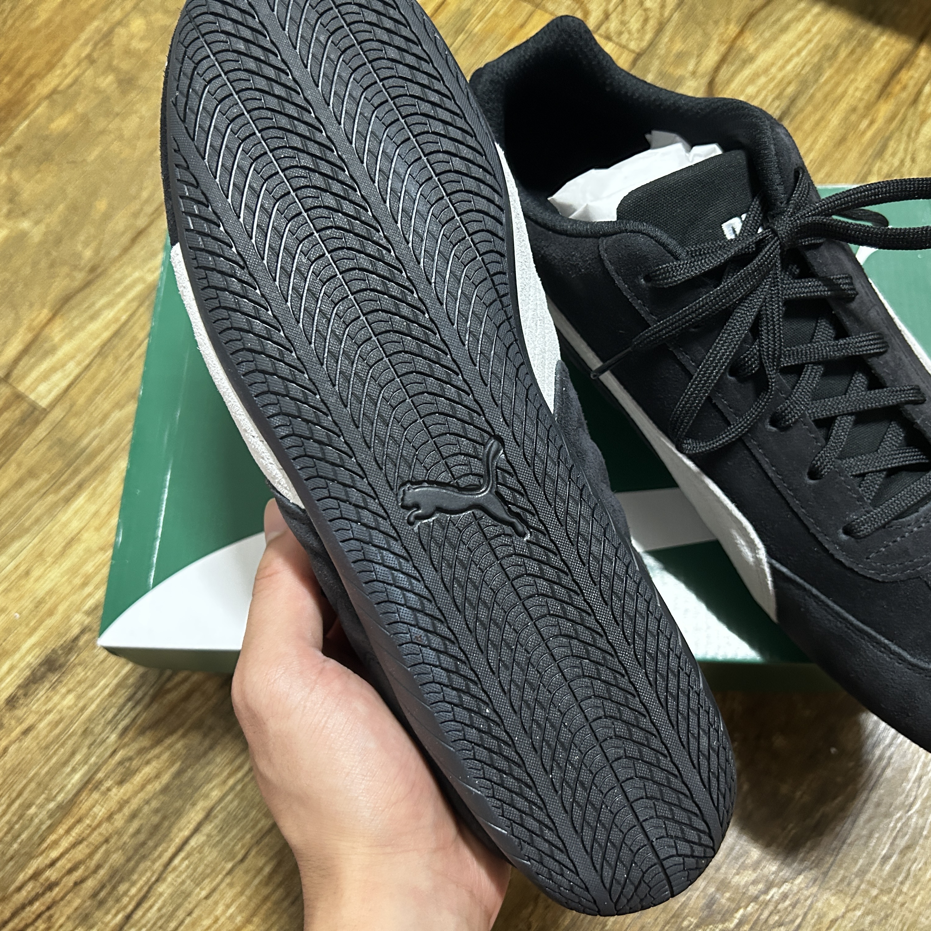 Puma Speedcat LS Black White 착용 스타일 - 5