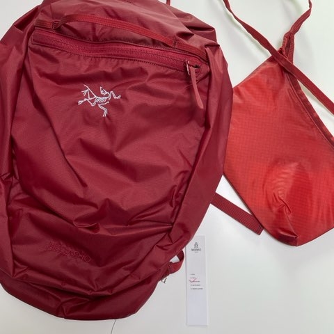 Arc'teryx Heliad 10 Backpack Bordeaux 착용 스타일 - 2