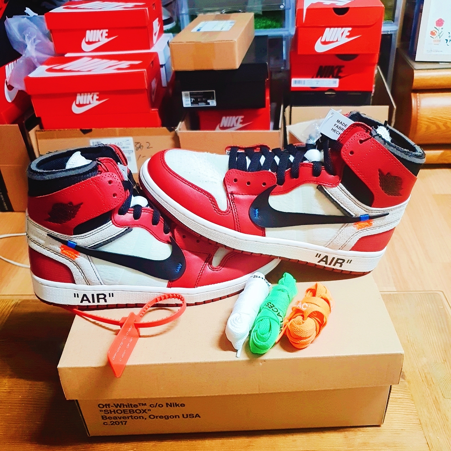 Jordan 1 x Off-White Retro High Chicago The Ten, Jordan 1 x Off-White Retro High University Blue 착용 스타일 - 4