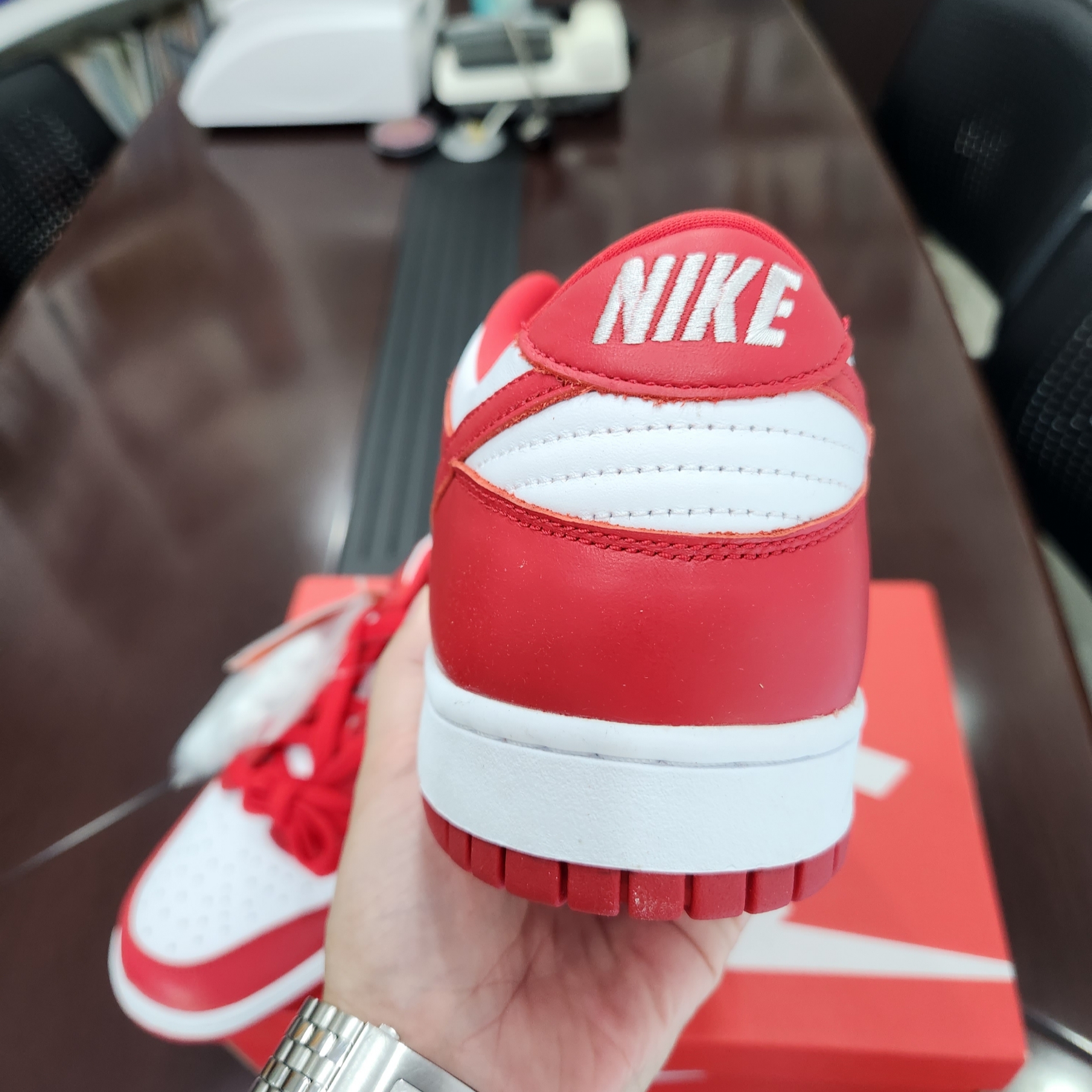 Nike Dunk Low SP White and University Red 2023 착용 스타일 - 4