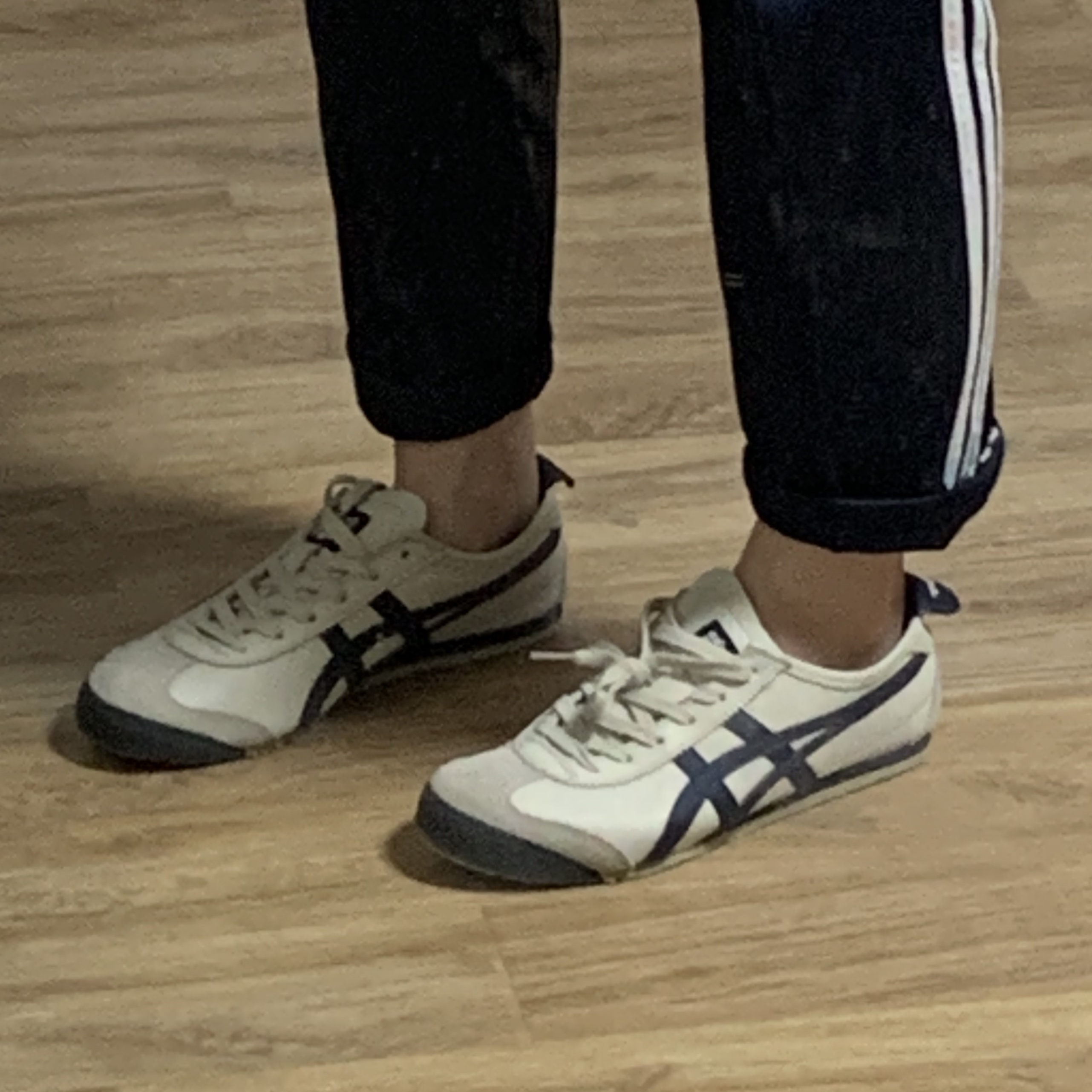 Onitsuka Tiger Mexico 66 Birch 착용 스타일 - 2