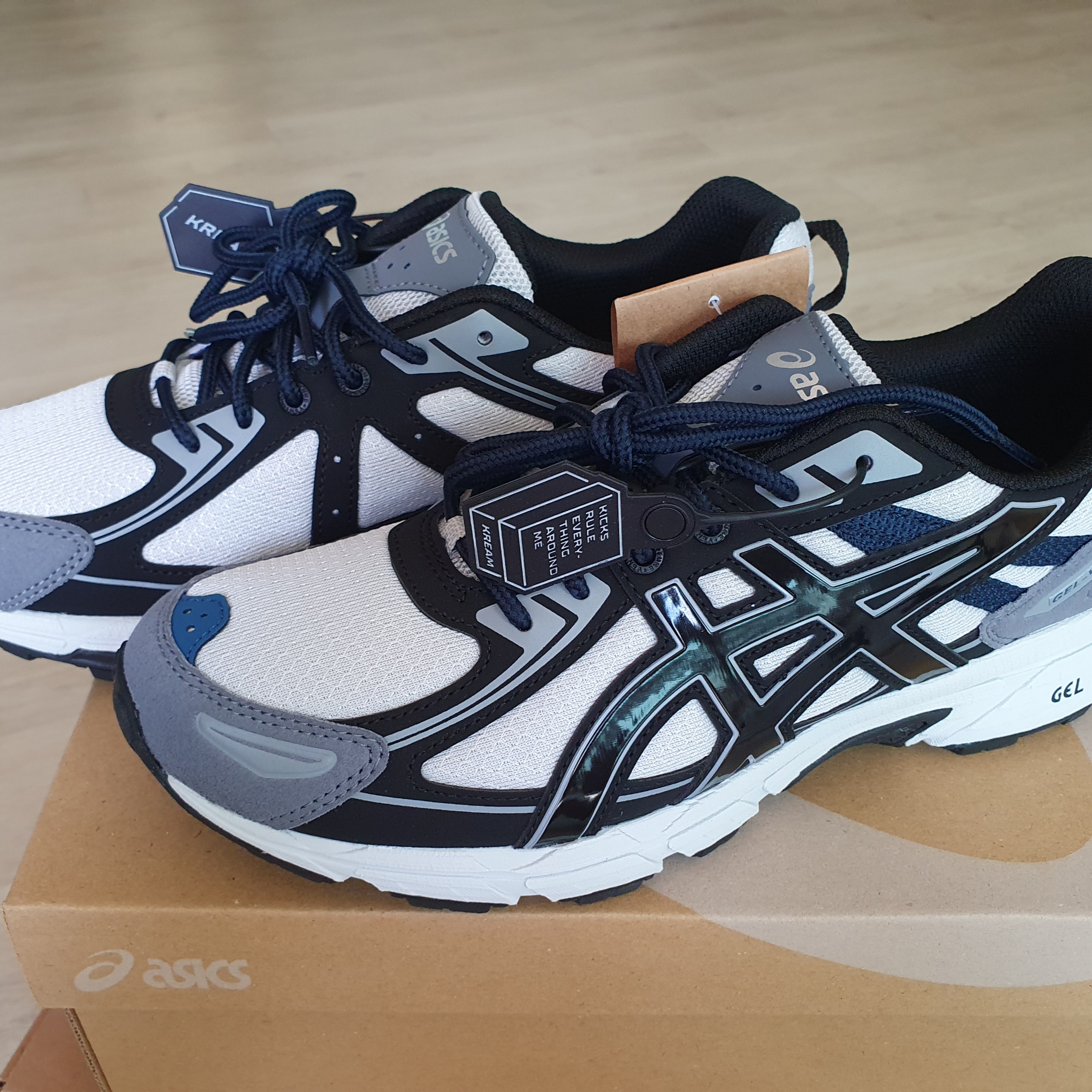 Asics Gel-Venture 6 SPS Glacier Grey 착용 스타일