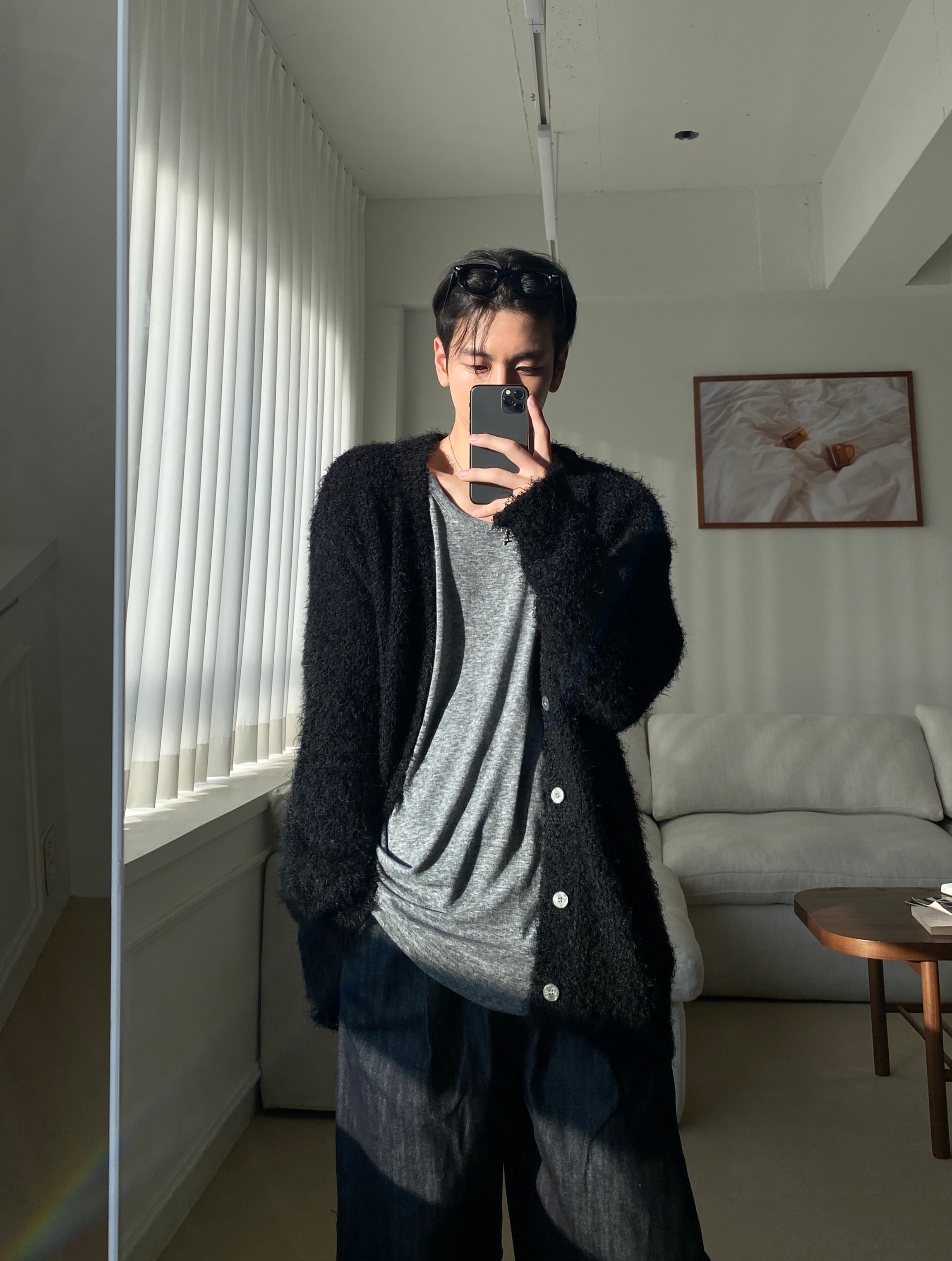 Apple iPhone 14 Pro 512GB Space Black (Korean Ver.), Nike x Supreme Air Force 1 Low Flax 착용 스타일 - 1