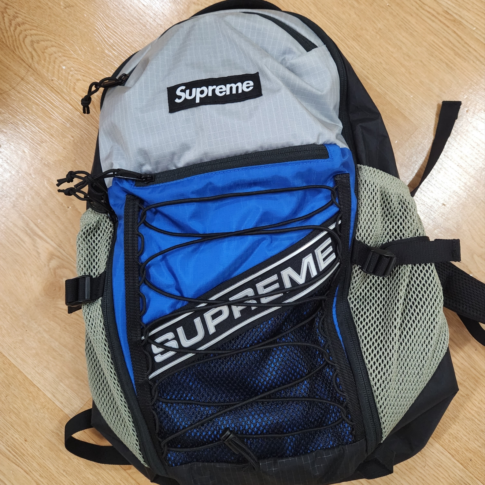 Supreme Backpack Blue - 23FW, Stussy Popsicle T-Shirt Black 착용 스타일 - 2