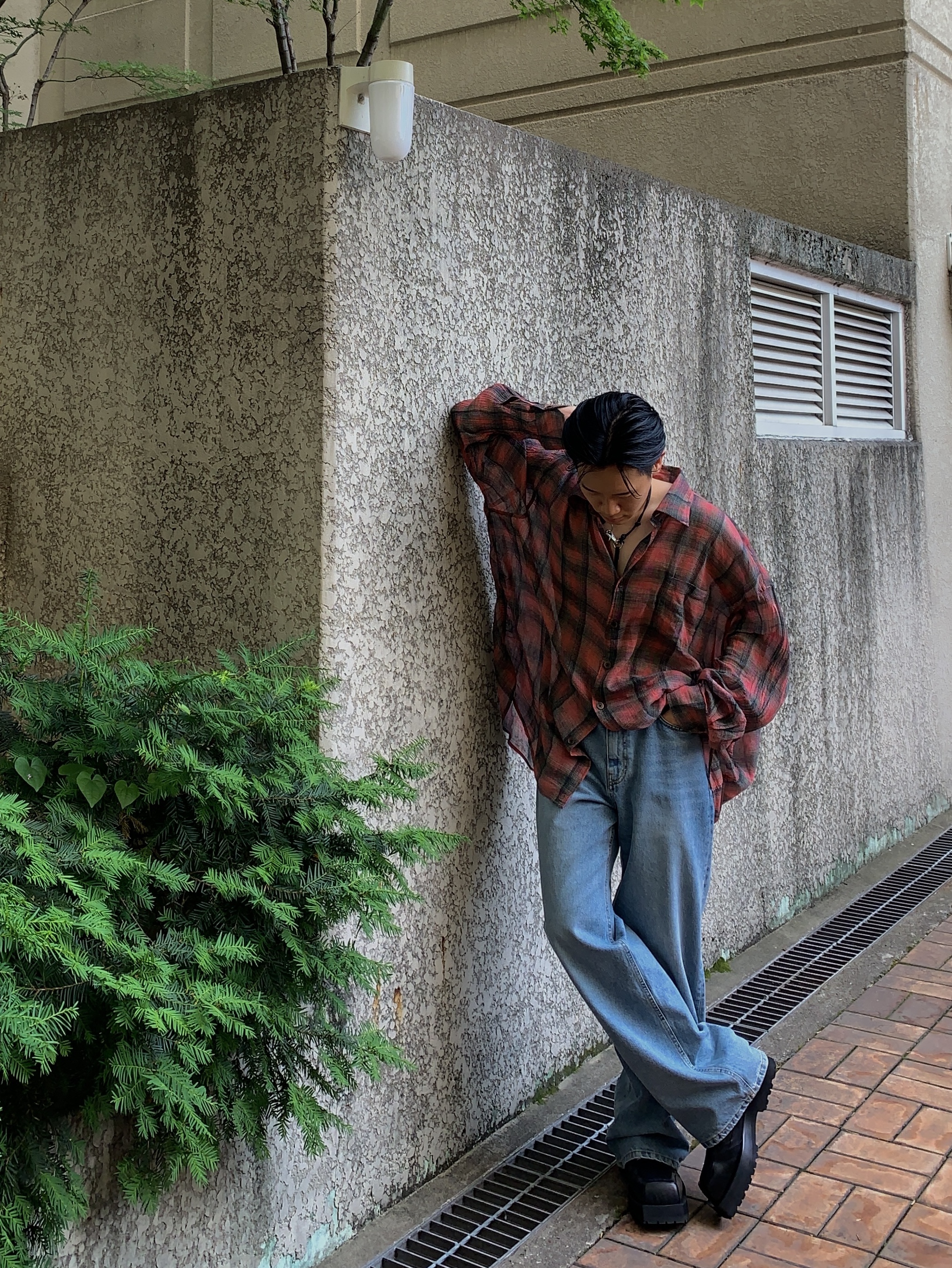 Our Legacy Borrowed Shirt Big Lumbercheck Print 착용 스타일 - 2