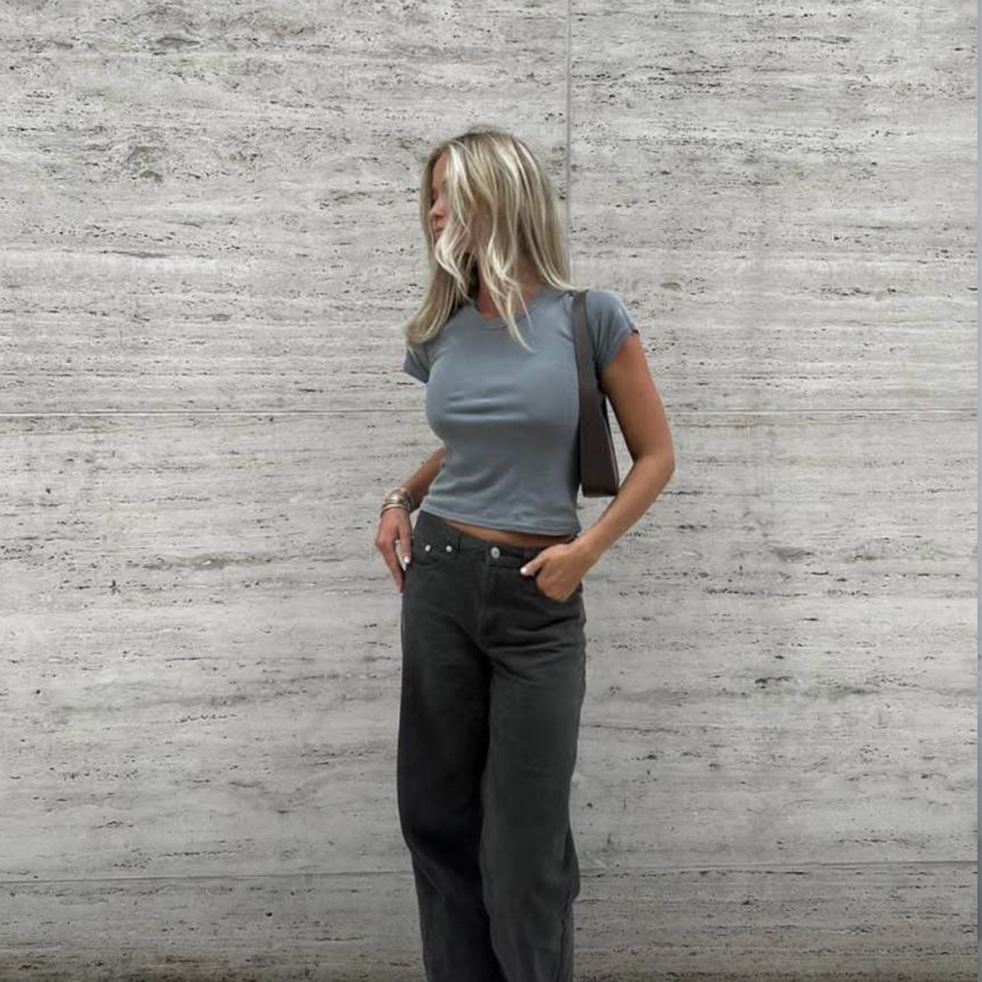 AMI de Coeur T-Shirt Heather Grey, Palace Tri-Ripped T-Shirt Gray Marl - 23FW 착용 스타일 - 2