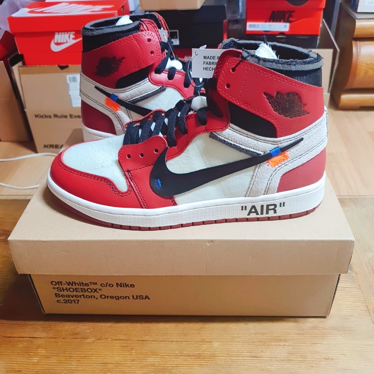 Jordan 1 x Off-White Retro High Chicago The Ten, Jordan 1 x Off-White Retro High University Blue 착용 스타일 - 3