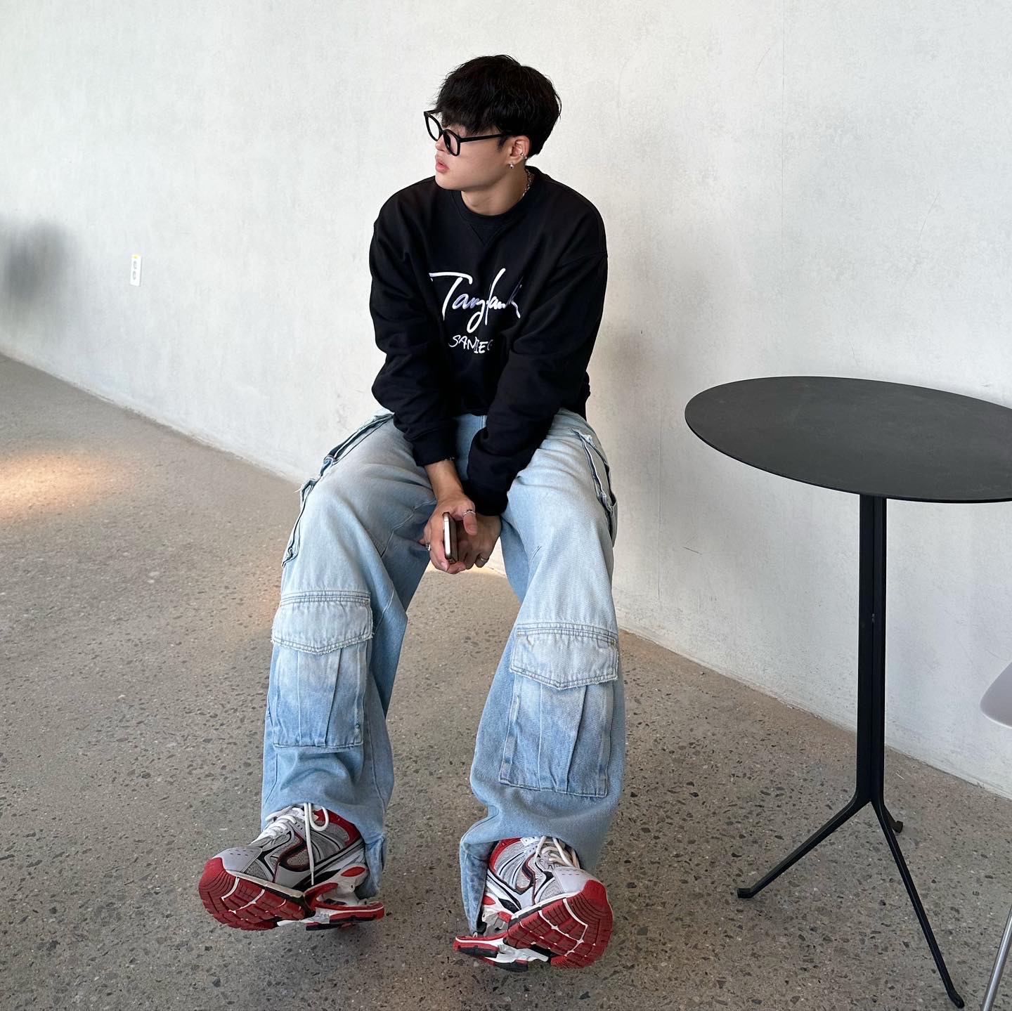 Balenciaga X-Pander Sneakers Red Silver 착용 스타일 - 2