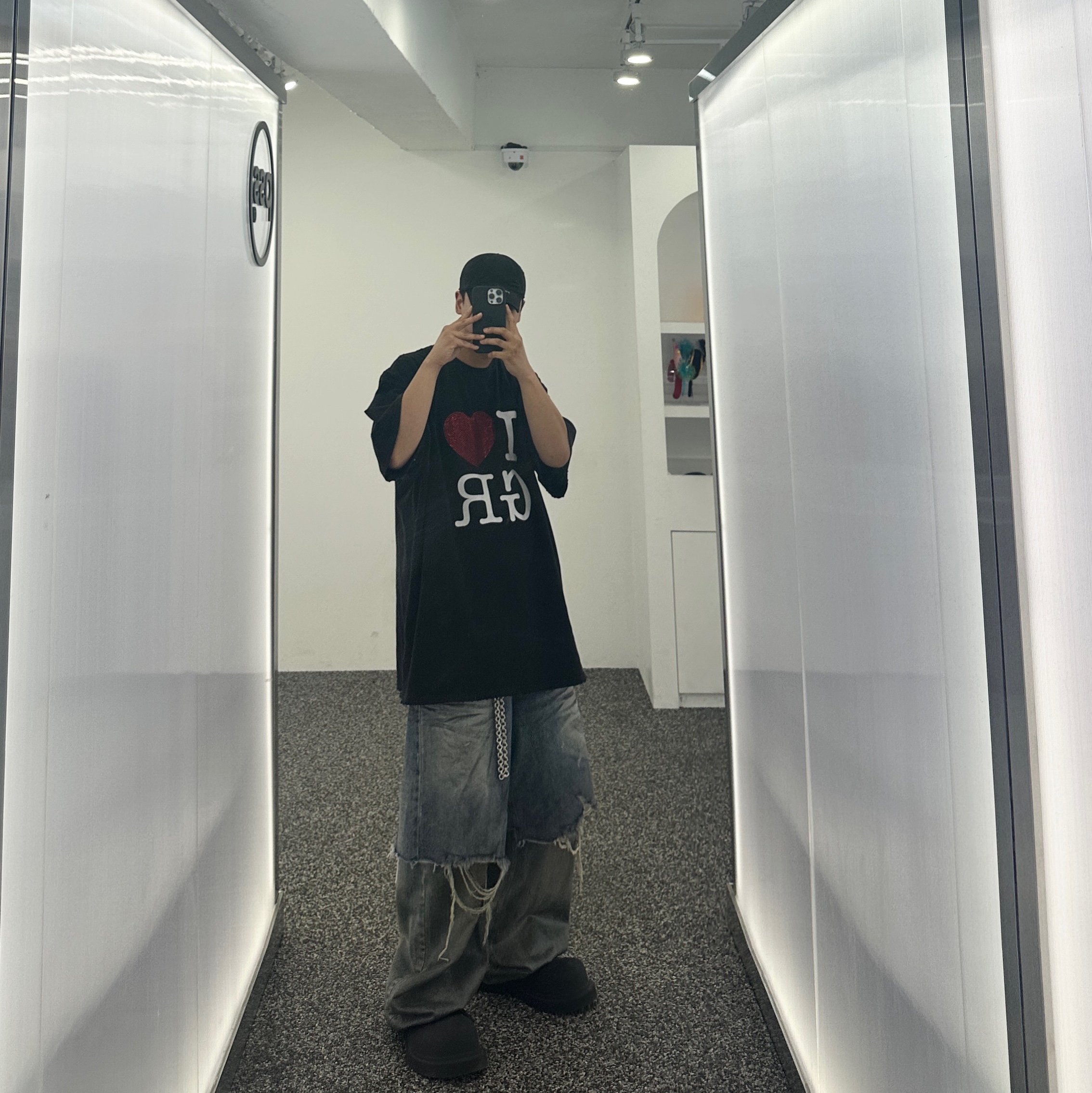 Project G/R I Love GR T-Shirt Black - Haus of GR Exclusive, Project G/R Coated Backward Denim Pants Blue 착용 스타일