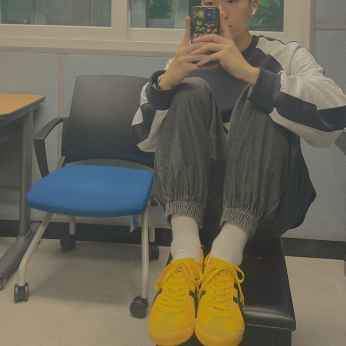 Onitsuka Tiger Mexico 66 Yellow Black 착용 스타일