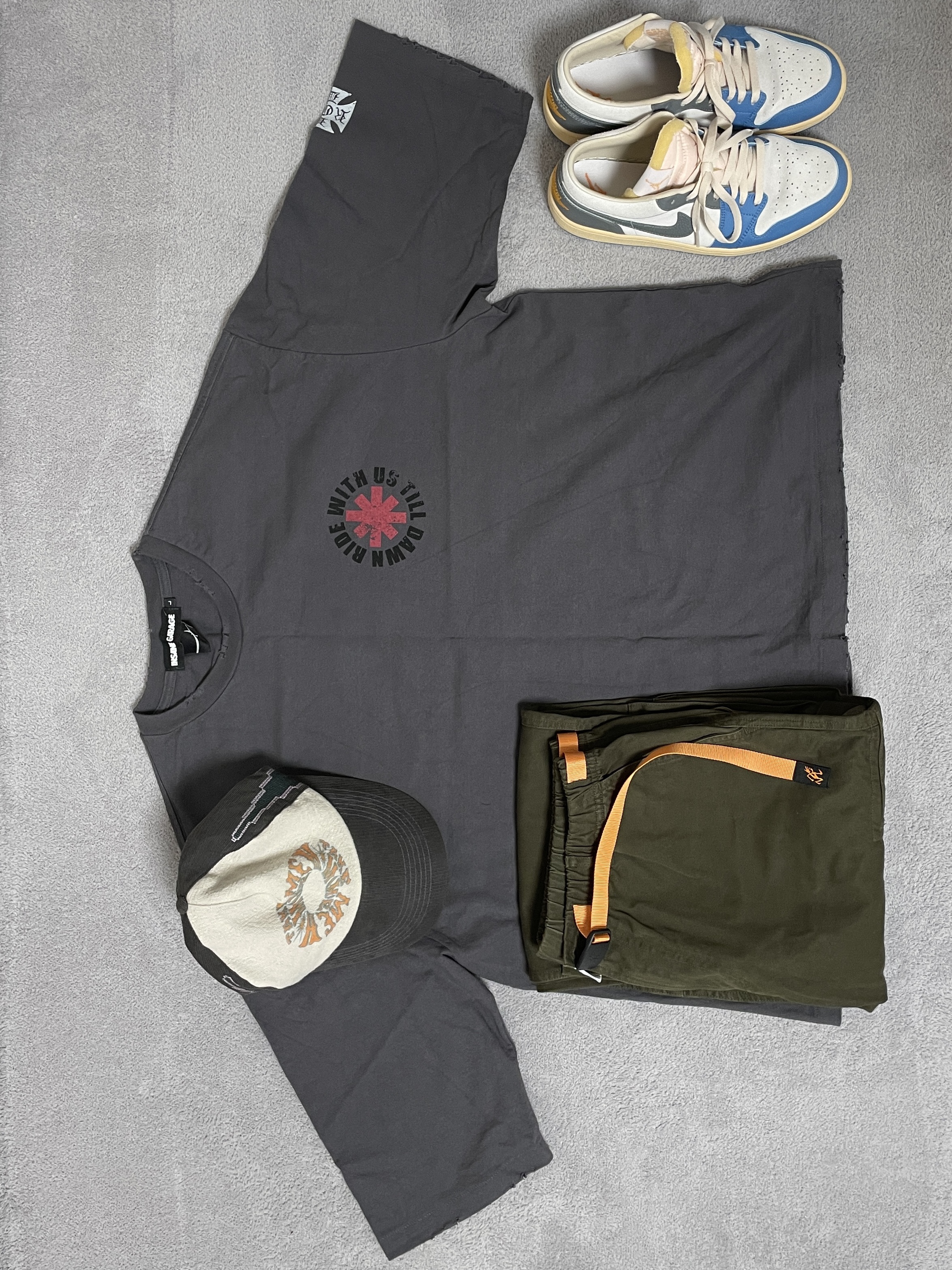 Jordan 1 Low SE Tokyo 96 착용 스타일 - 4