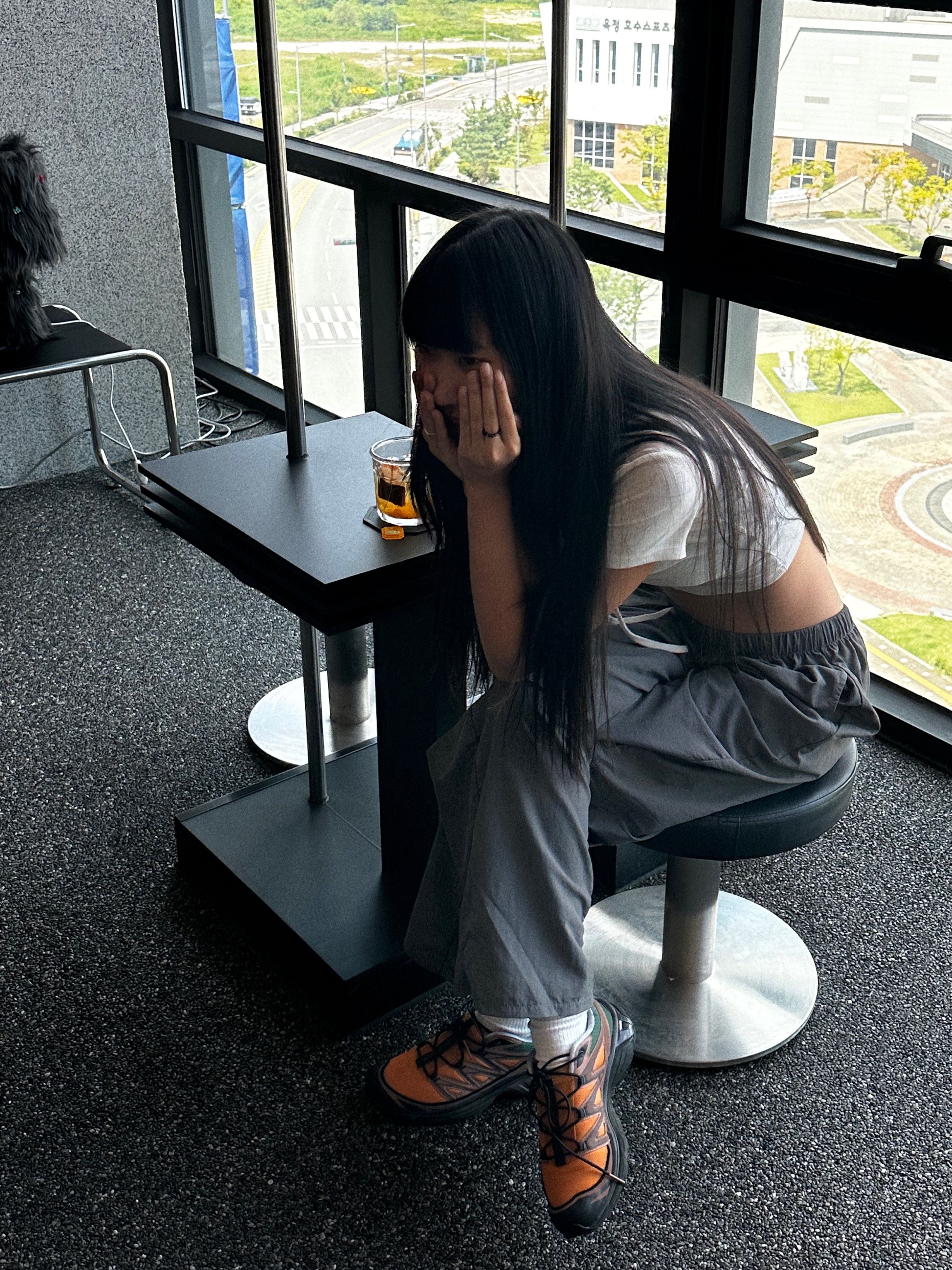 Salomon XT-6 Expanse 75th Anniversary Golden Oak Acorn 착용 스타일 - 2