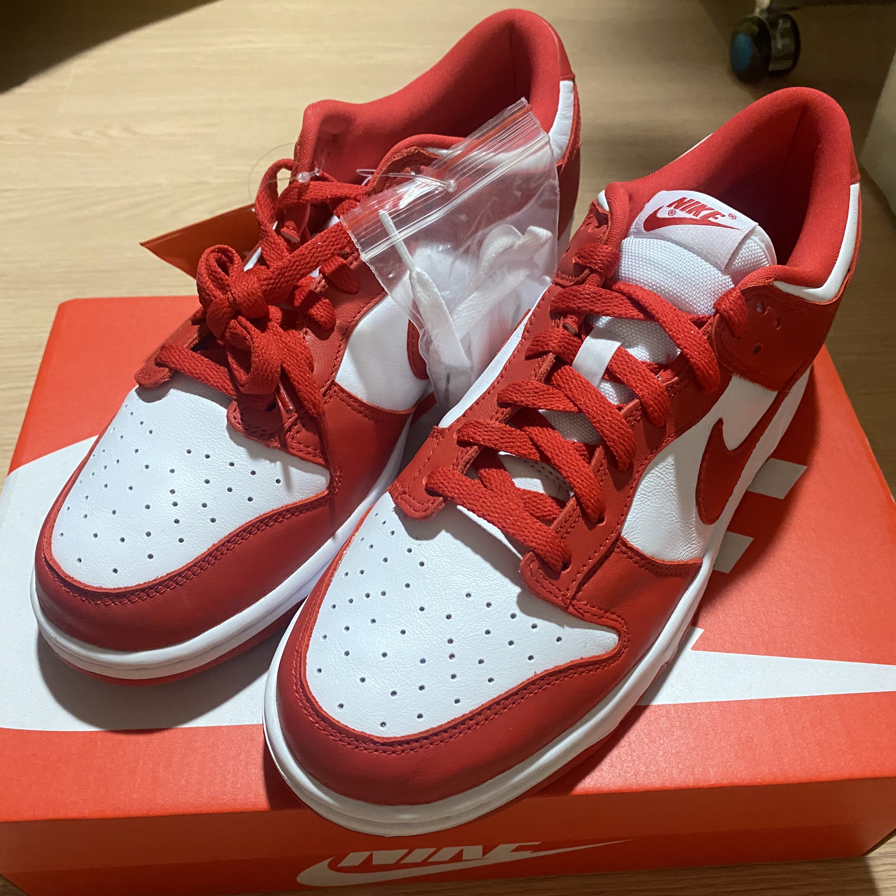 Nike Dunk Low SP White and University Red 2023 착용 스타일