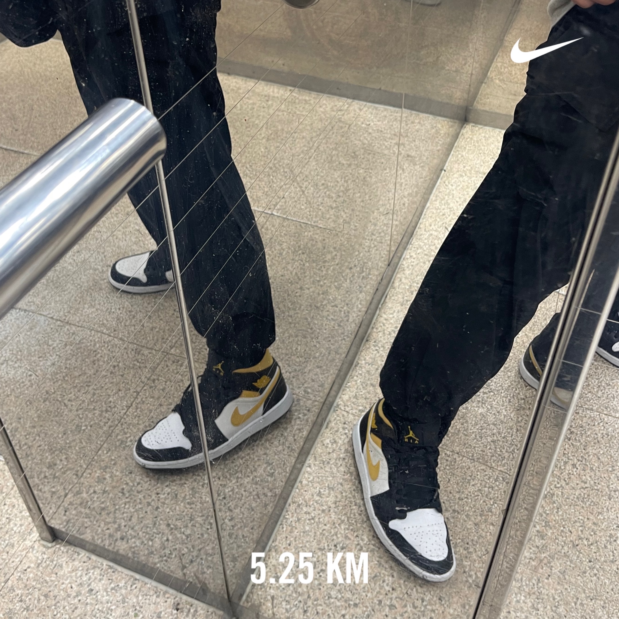 Jordan 1 Mid Pollen 착용 스타일