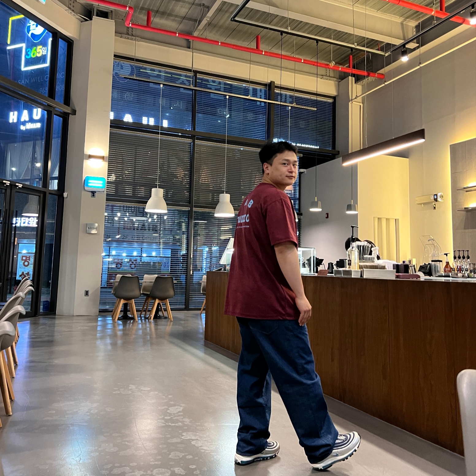 Nike Air Max 97 OG Metallic Silver and Chlorine Blue, IAB Studio x JTBC 2021 Life Plus Seoul Marathon Pack Red 착용 스타일