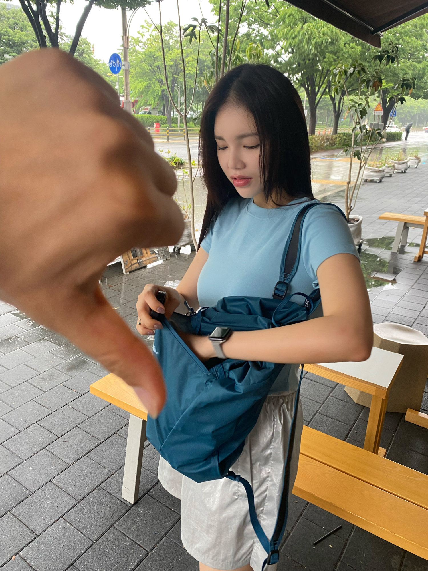 Arc'teryx Heliad 10 Backpack Serene 착용 스타일 - 3
