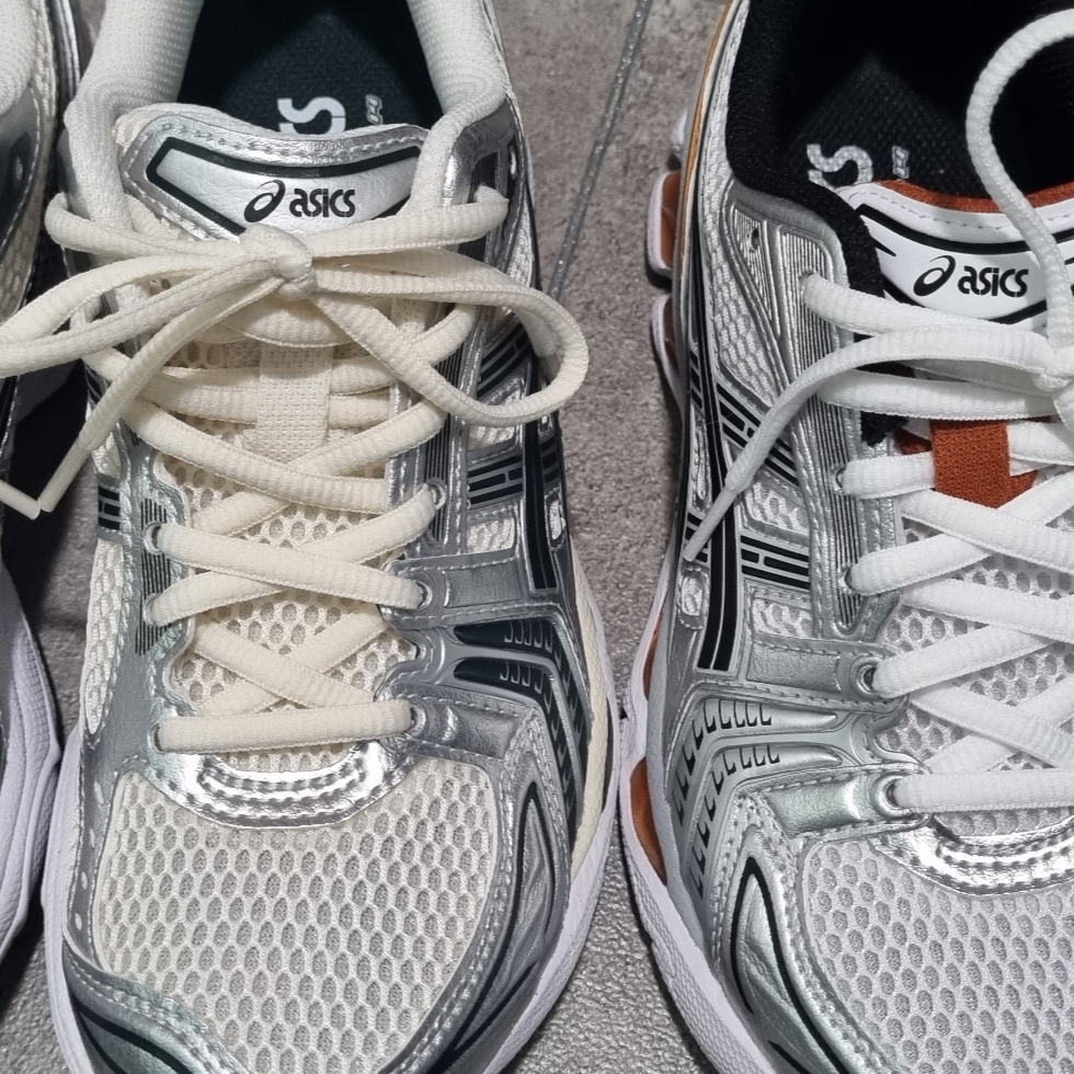 Asics x Kith Gel-Kayano 14 Cream Scarab 착용 스타일