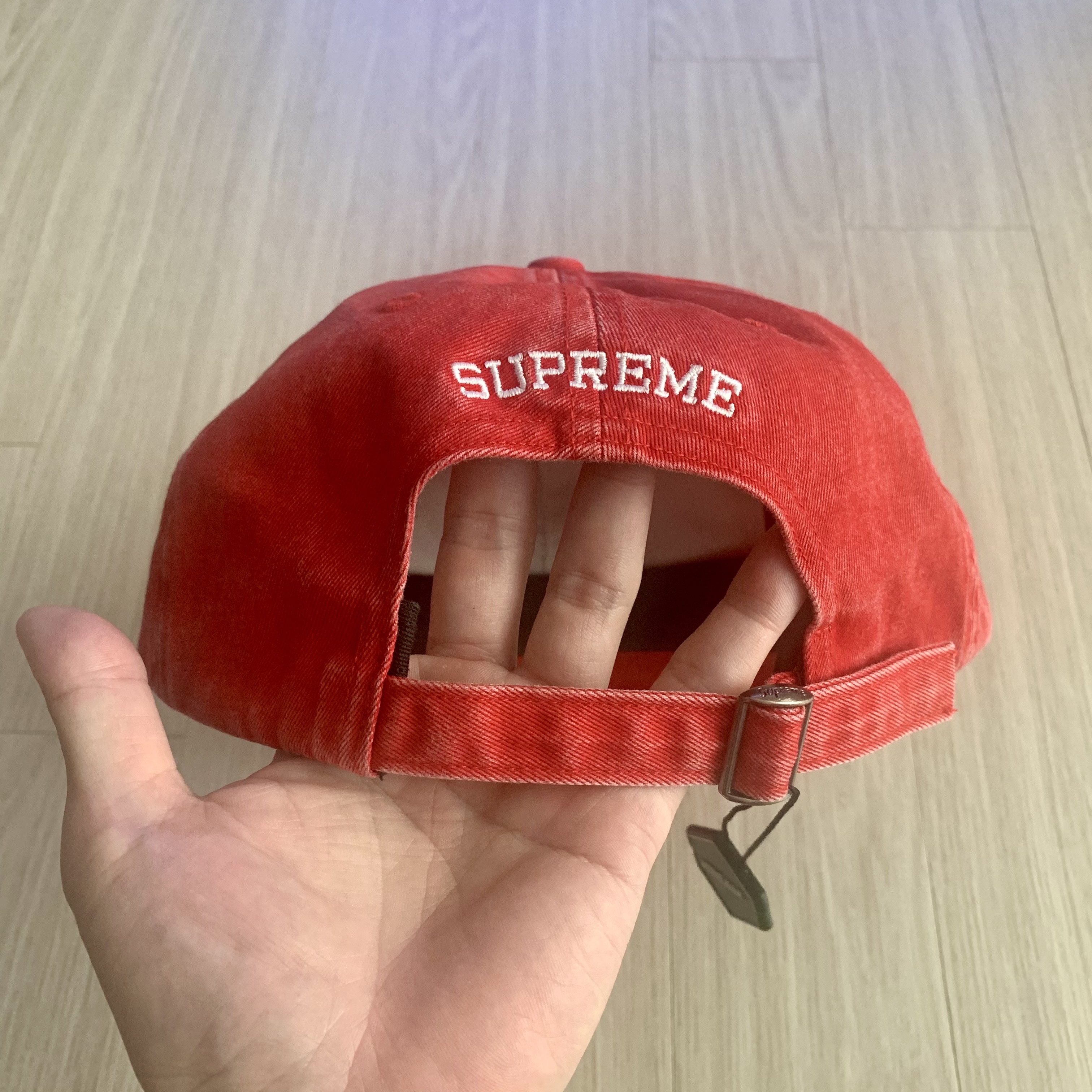 Supreme Pigment Print S Logo 6-Panel Red - 23FW 착용 스타일 - 3