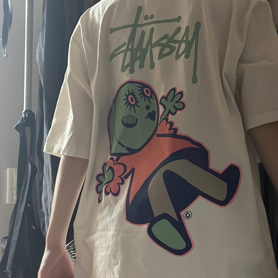 Stussy Dollie Pigment Dyed T-Shirt Natural 착용 스타일