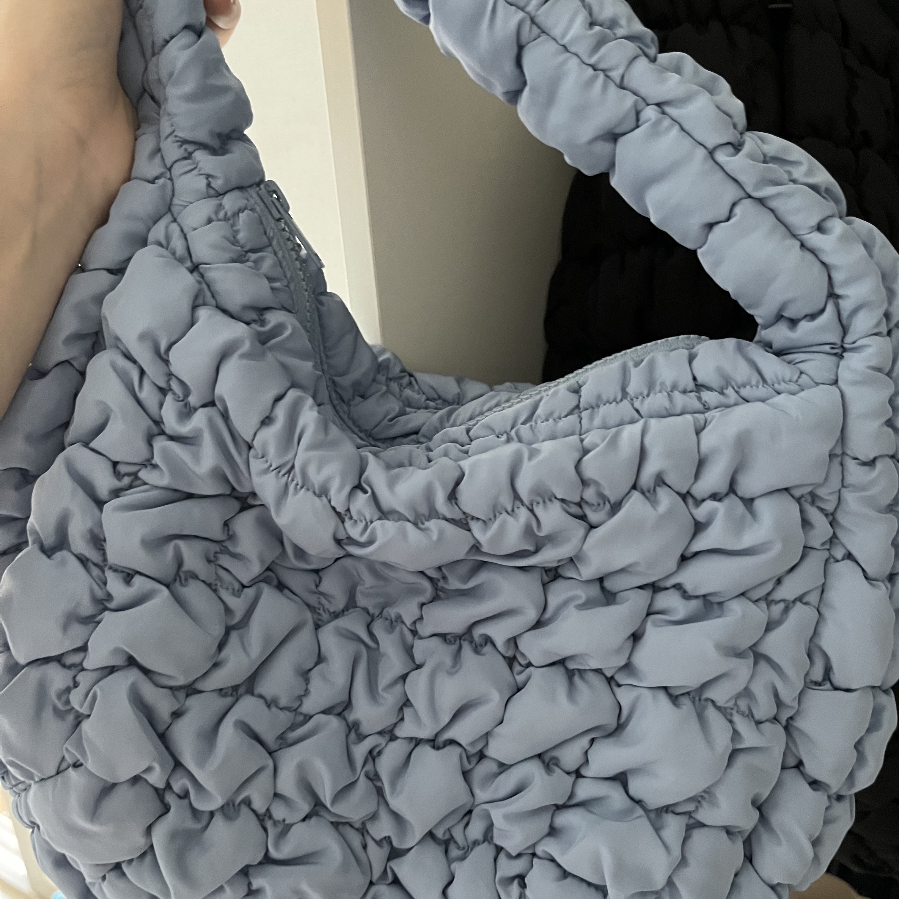 COS Quilted Mini Bag Light Blue 착용 스타일