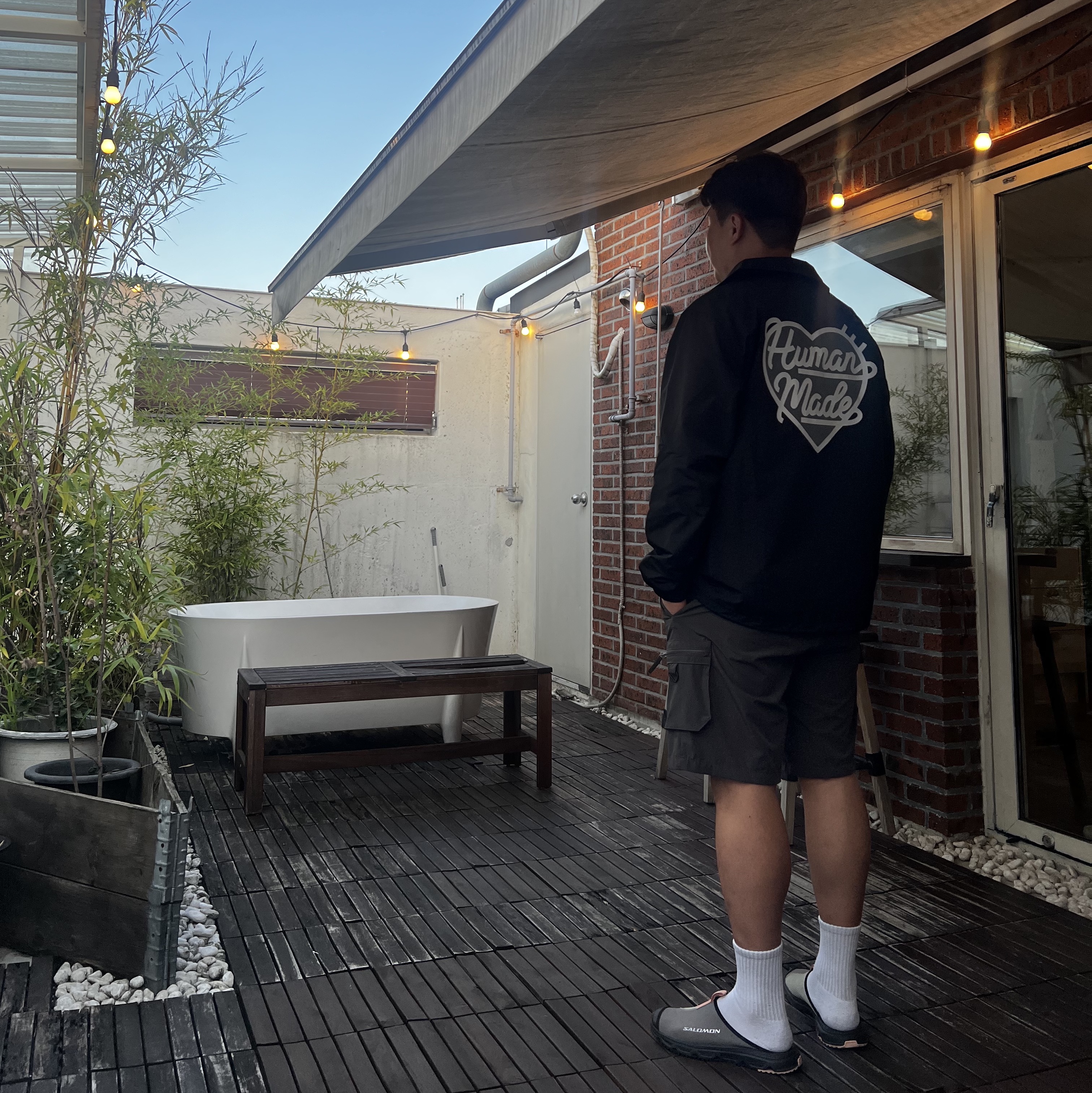 Human Made Coach Jacket Black, Salomon RX Slide 3.0 Pewter 착용 스타일