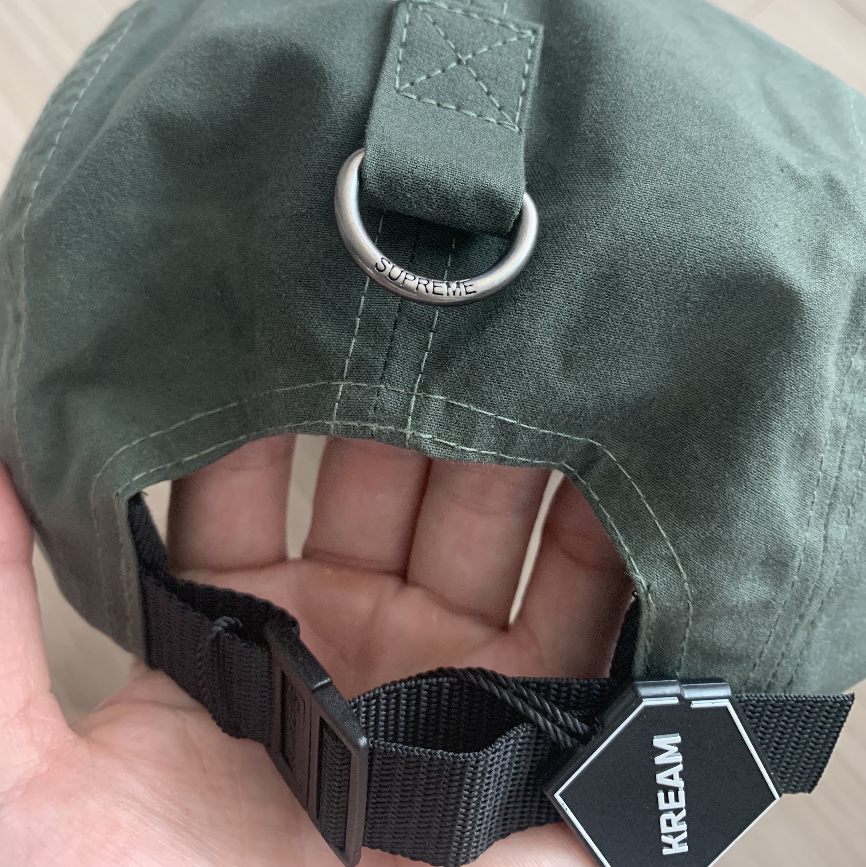 Supreme Waxed Cotton Camp Cap Olive - 23FW 착용 스타일 - 4