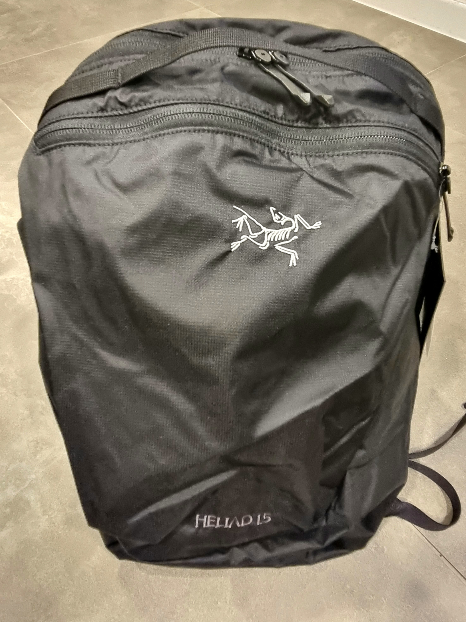 Arc'teryx Heliad 15 Backpack Black 착용 스타일